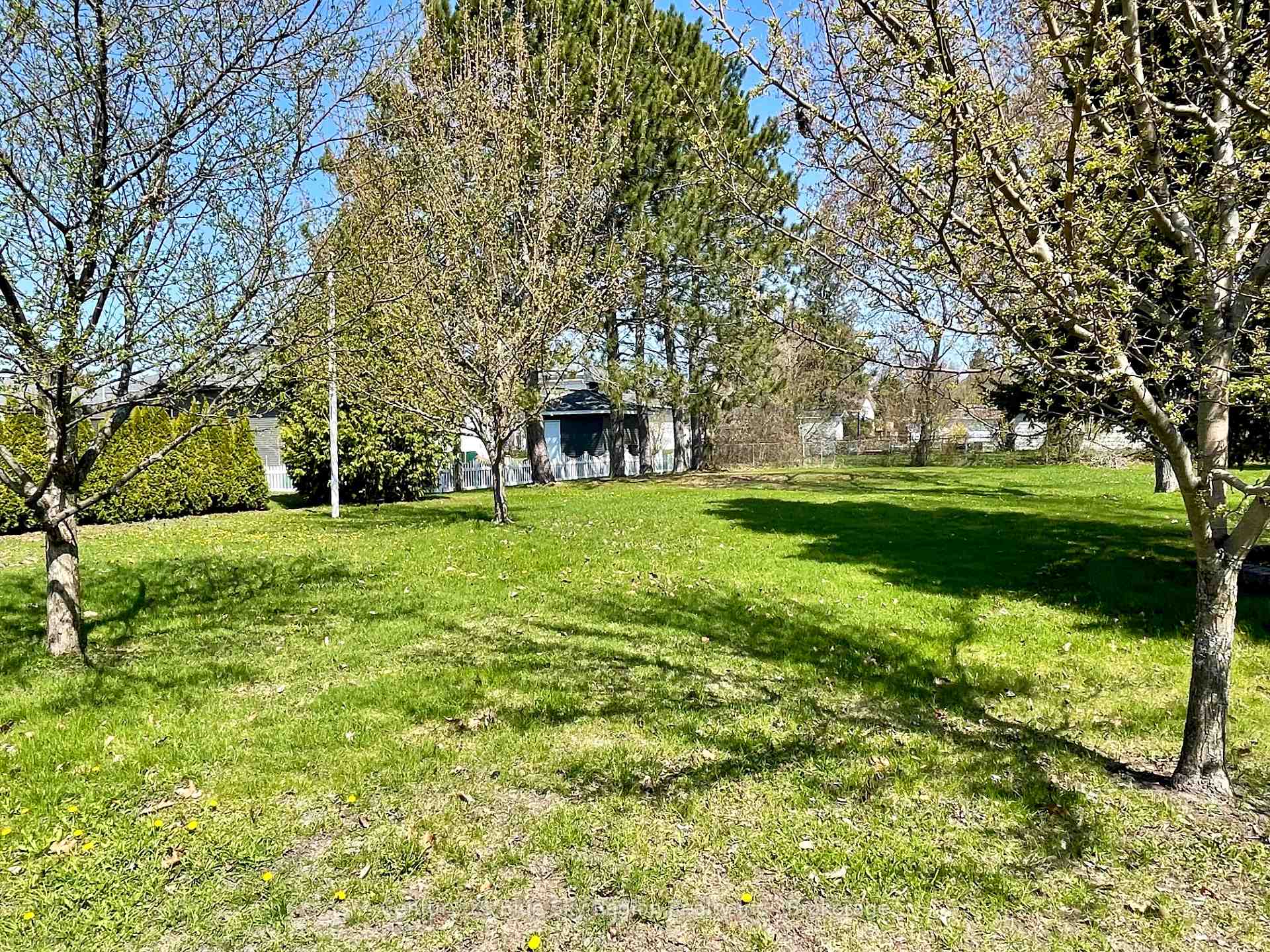Photo 25 of 133 John Street, West Nipissing, Sturgeon Falls — HOMEH