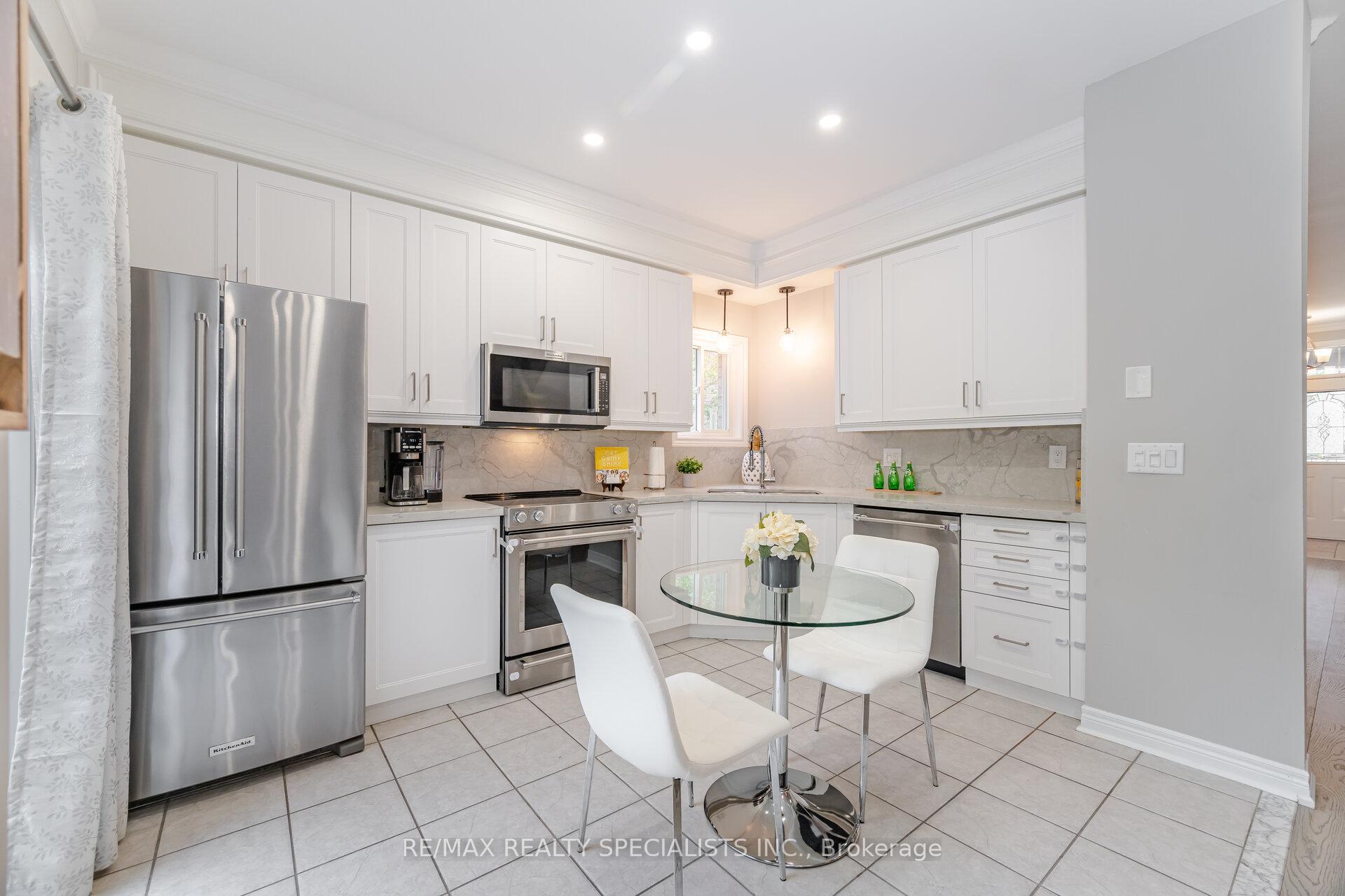 Photo 12 of 146 Moraine Drive, Vaughan, Vellore Village — HOMEH