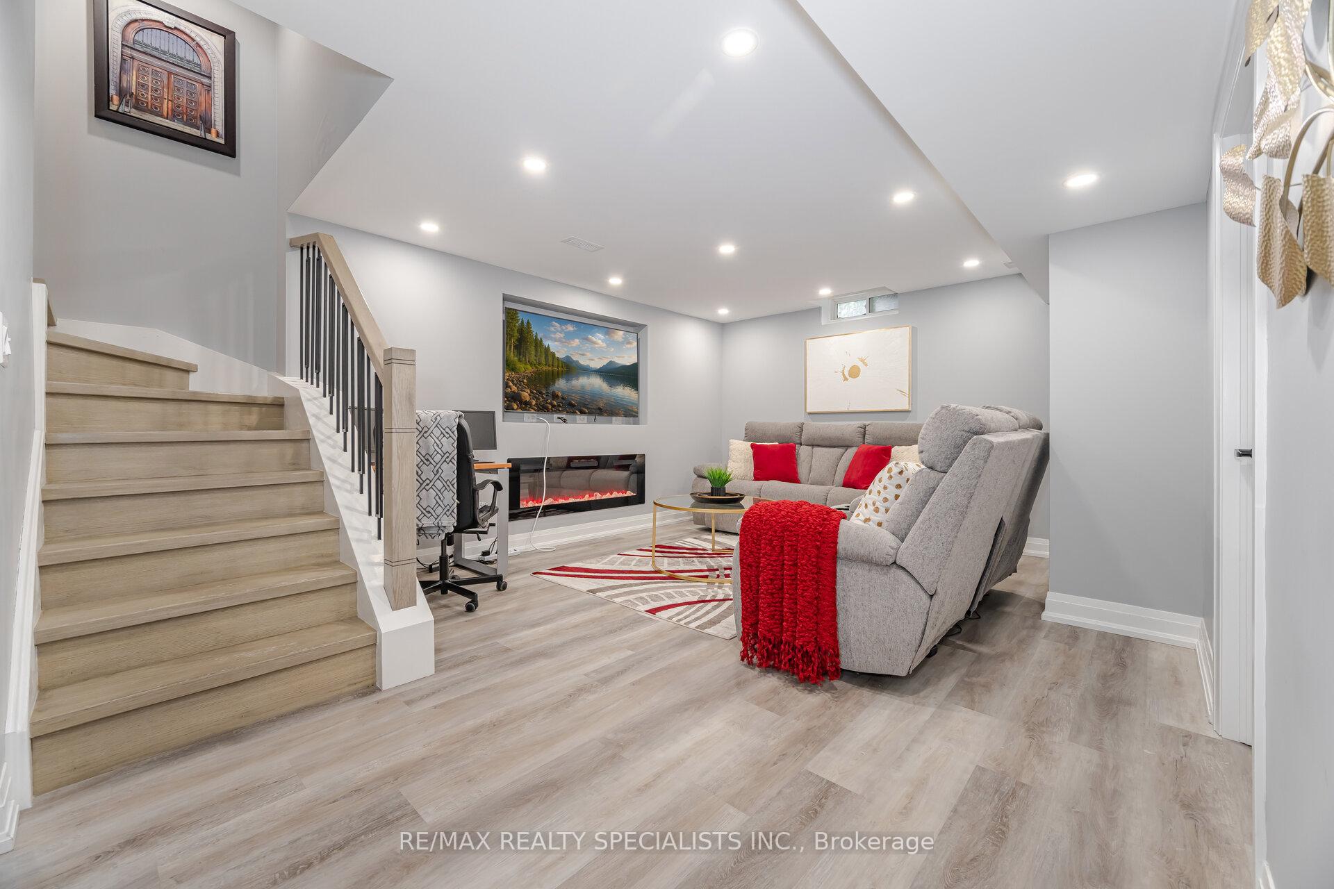 Photo 35 of 146 Moraine Drive, Vaughan, Vellore Village — HOMEH
