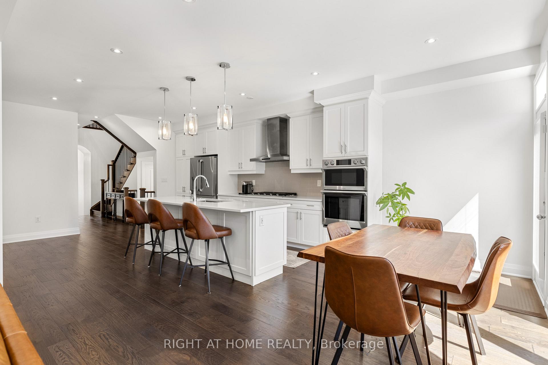 Photo 13 of 17 Kilmarnock Crescent, Whitby, Rural Whitby — HOMEH