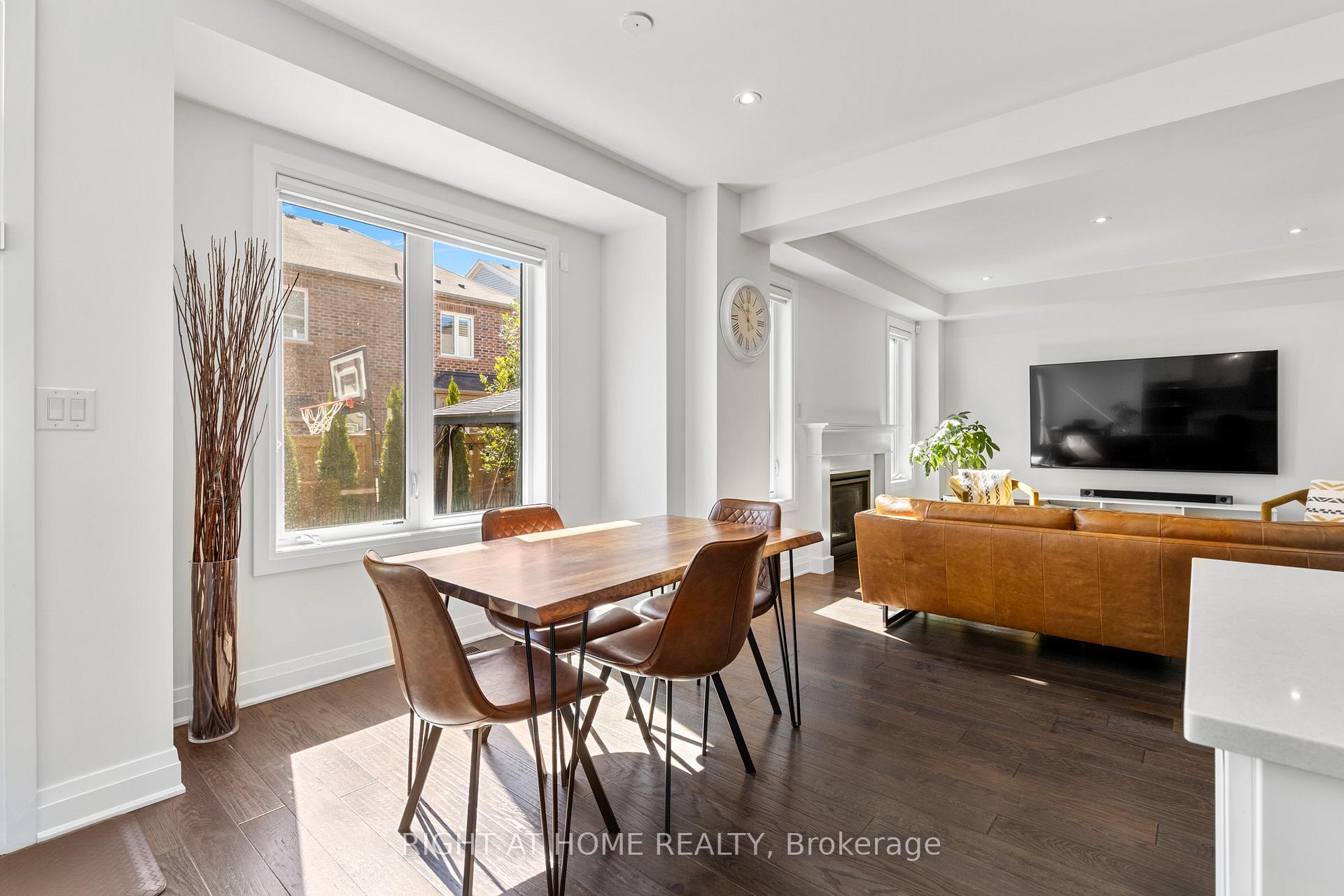 Photo 18 of 17 Kilmarnock Crescent, Whitby, Rural Whitby — HOMEH