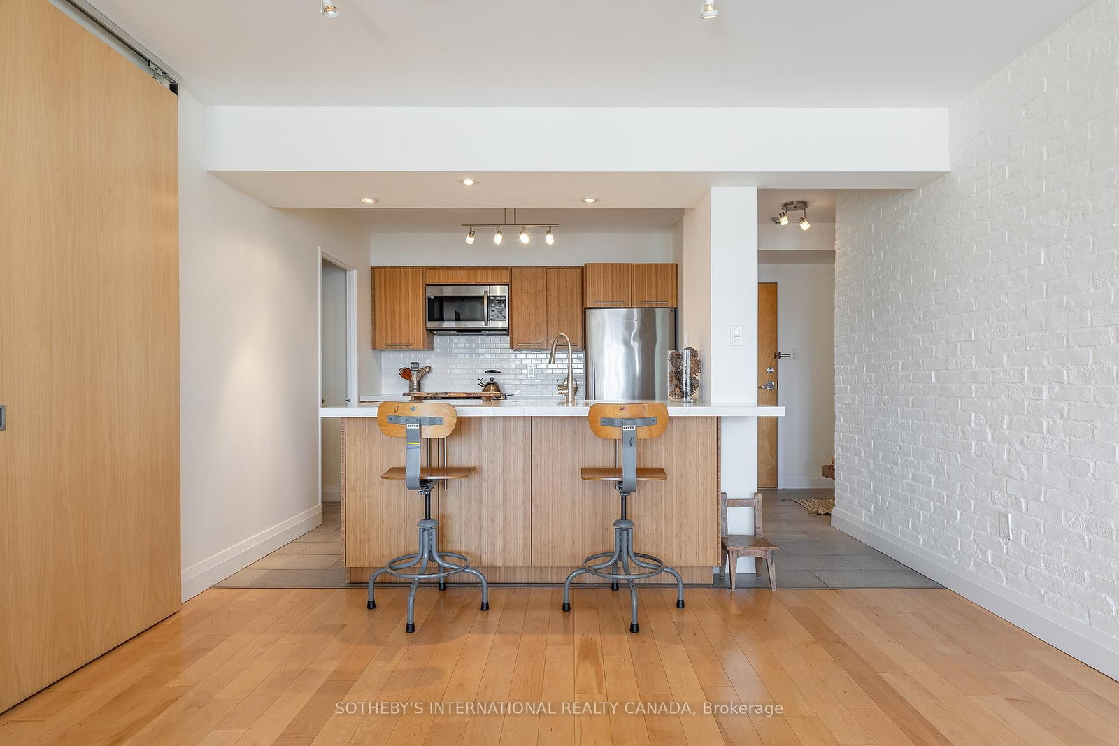 Photo 2 of Unit 308, 70 Mill St, Toronto, Waterfront Communities — HOMEH