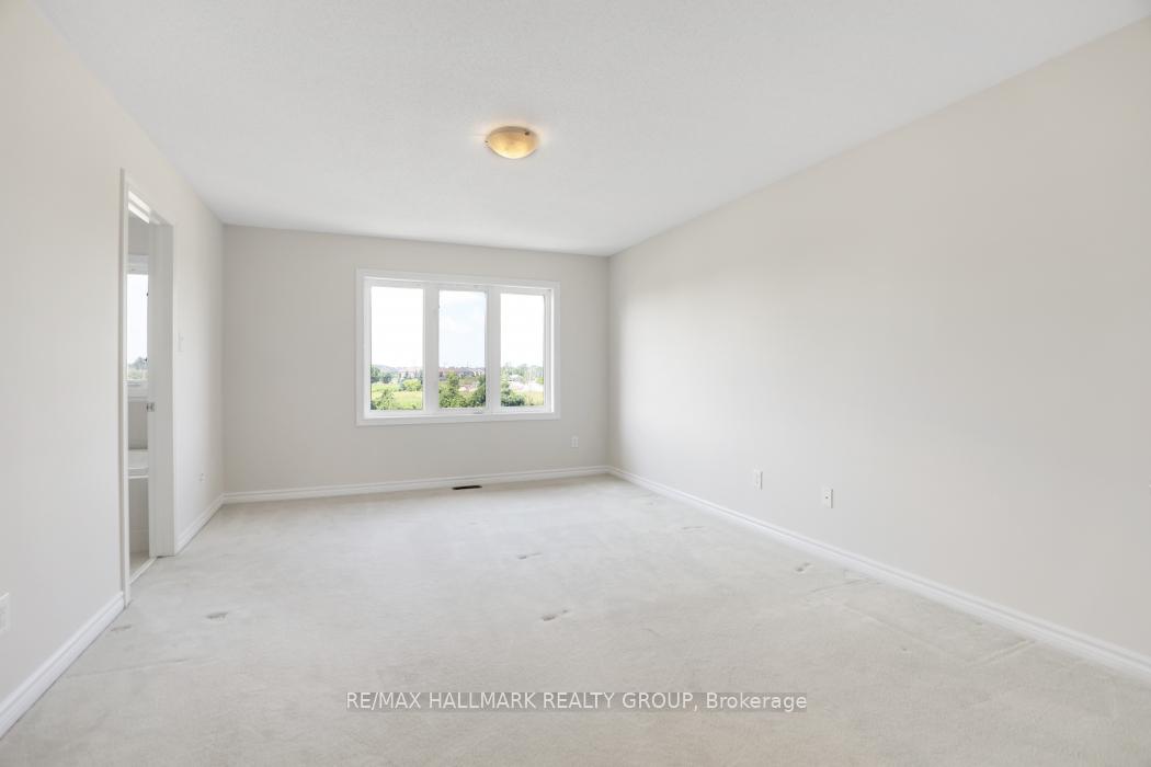 Photo 22 of 68 Nutting Crescent, Ottawa, Riverside South/Gloucester Glen — HOMEH