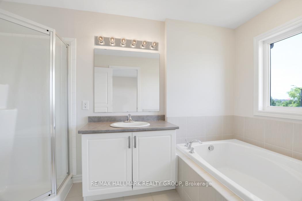 Photo 23 of 68 Nutting Crescent, Ottawa, Riverside South/Gloucester Glen — HOMEH