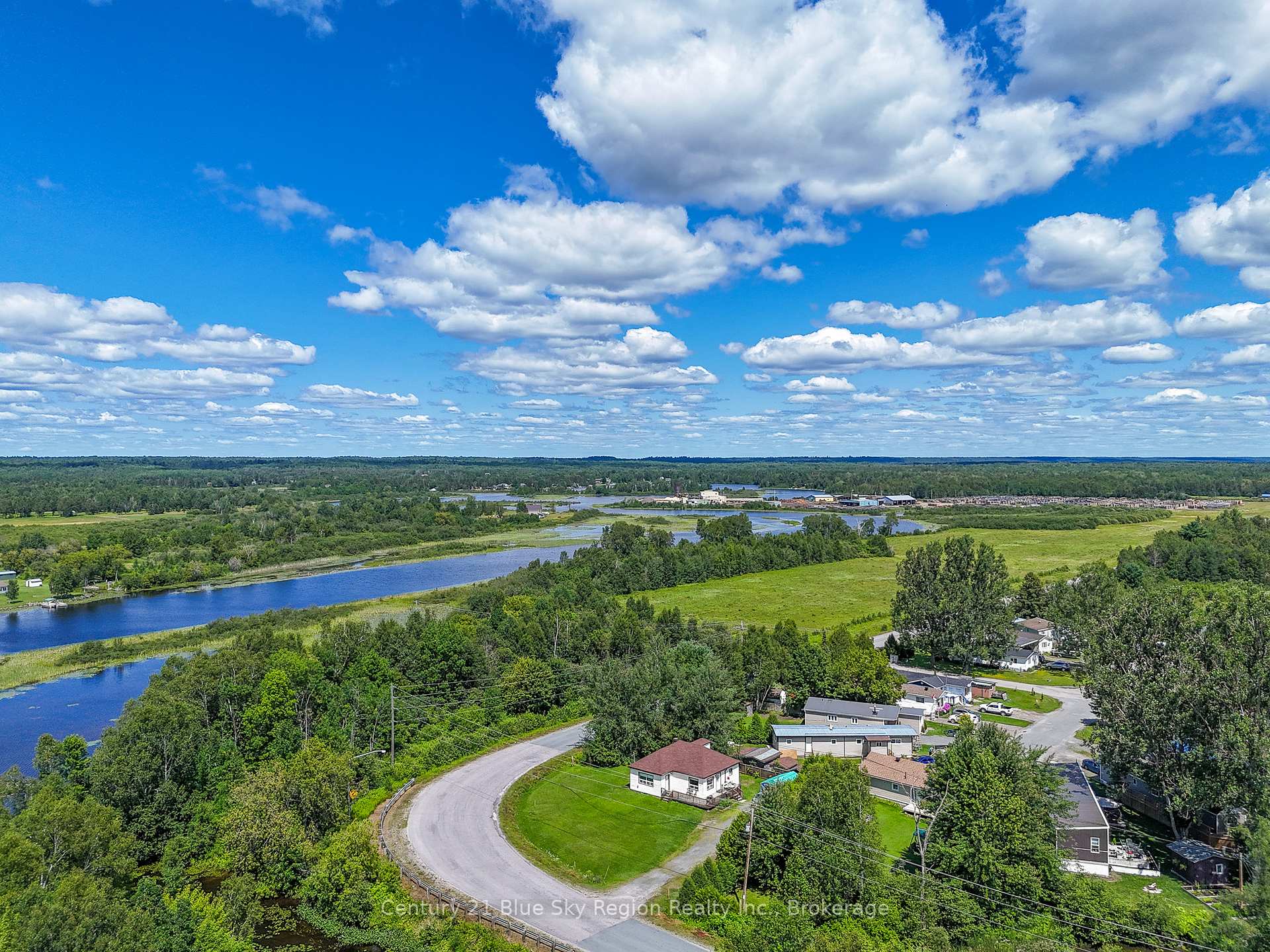 Photo 33 of 796 Coursol Road, West Nipissing, Sturgeon Falls — HOMEH