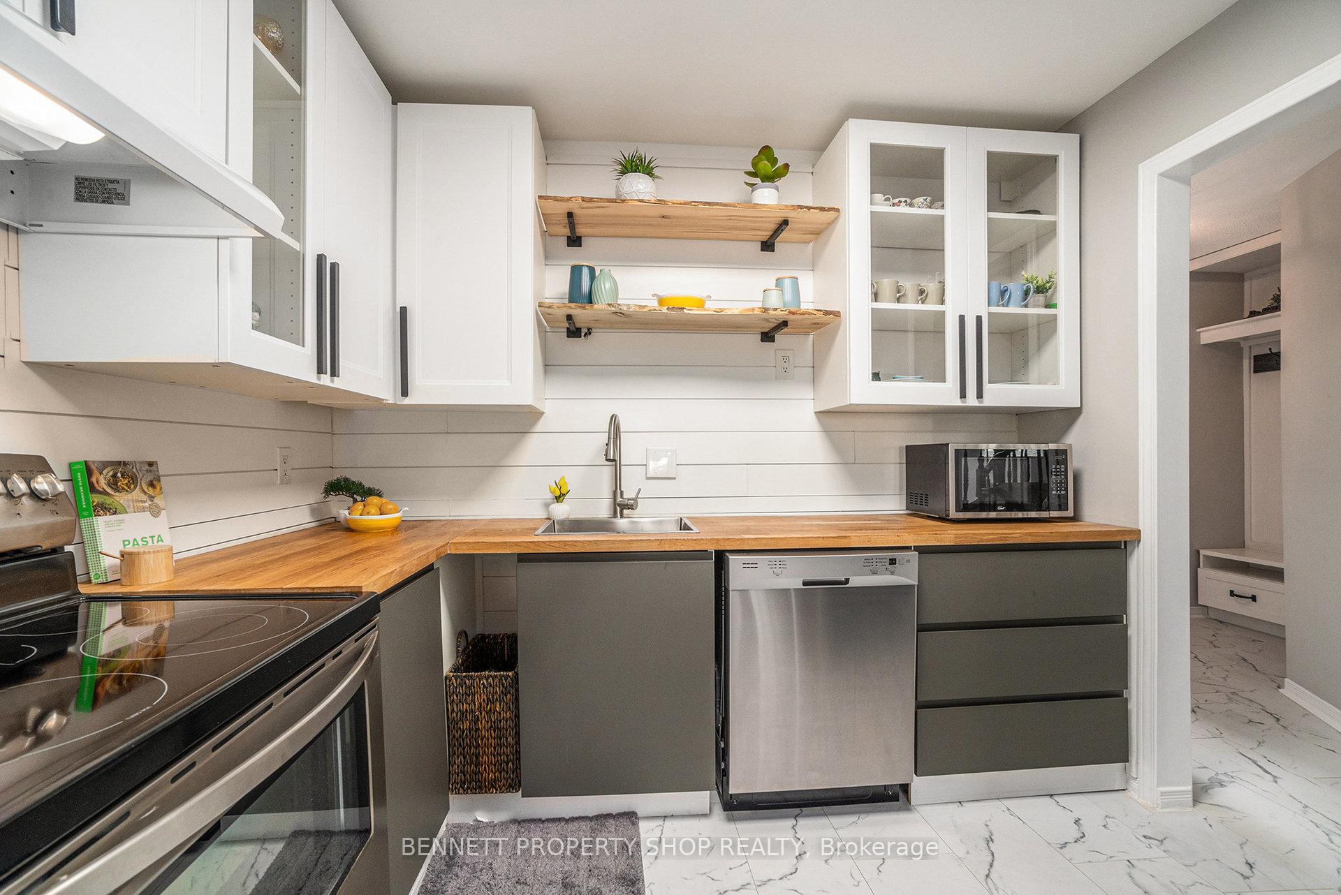 Photo 7 of 43 Roblyn Way, Ottawa, Barrhaven East — HOMEH