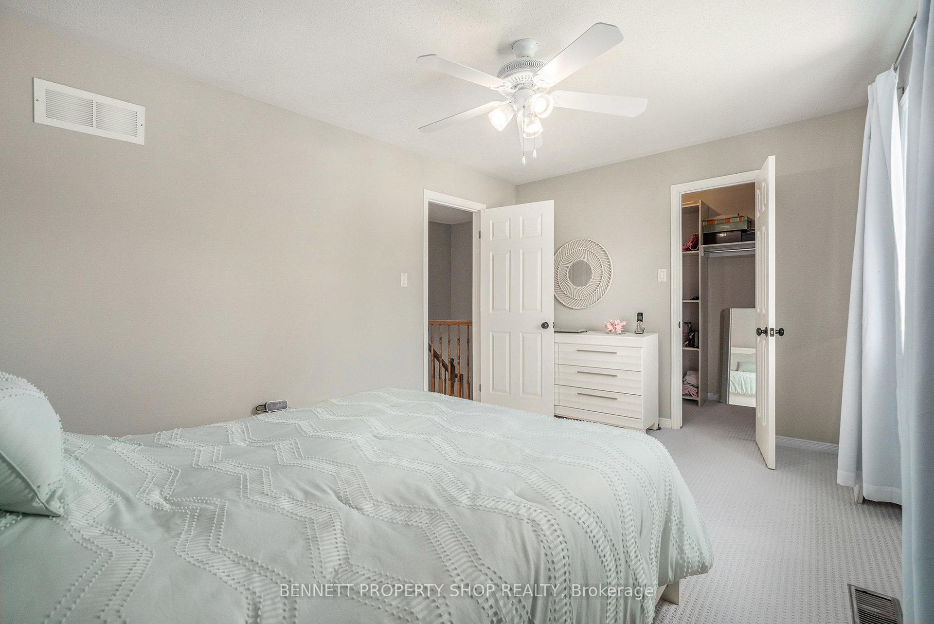 Photo 18 of 43 Roblyn Way, Ottawa, Barrhaven East — HOMEH