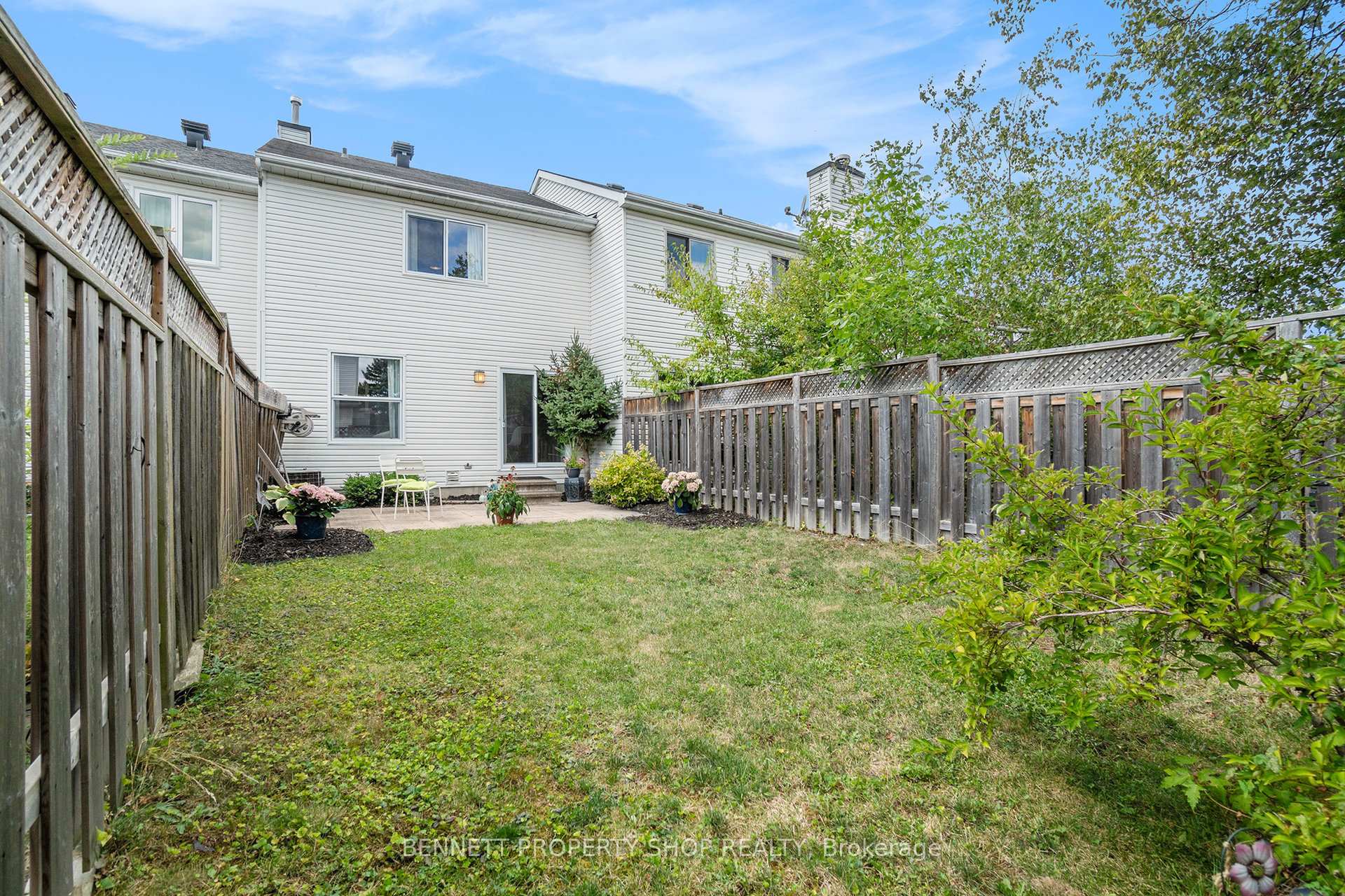 Photo 19 of 43 Roblyn Way, Ottawa, Barrhaven East — HOMEH