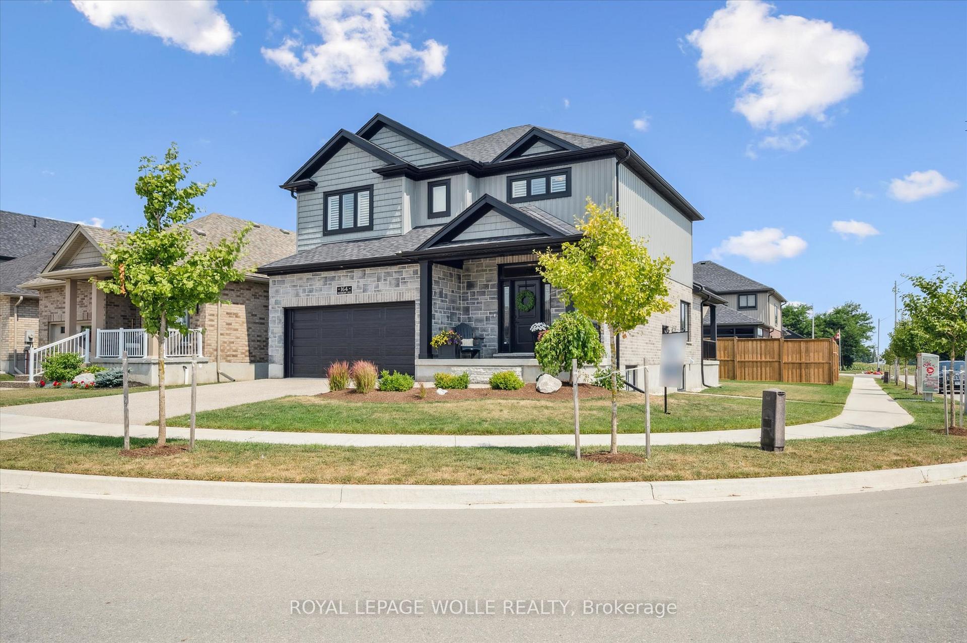 Photo 3 of 164 Woodberry Crescent, Woolwich — HOMEH