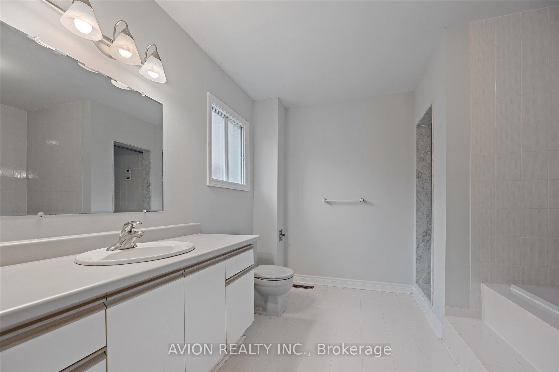 Photo 25 of 226 Westmount Boulevard, Vaughan, Beverley Glen — HOMEH