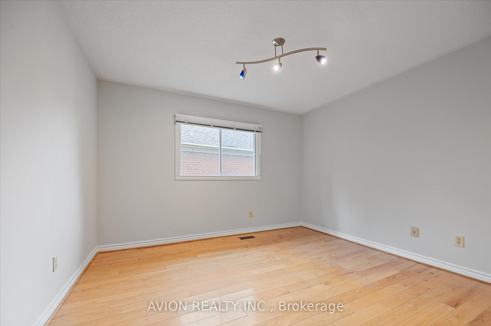 Photo 27 of 226 Westmount Boulevard, Vaughan, Beverley Glen — HOMEH