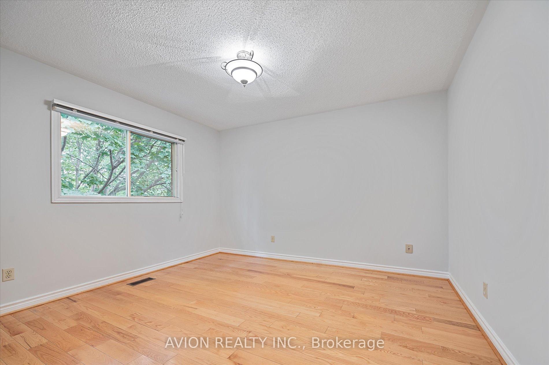 Photo 28 of 226 Westmount Boulevard, Vaughan, Beverley Glen — HOMEH