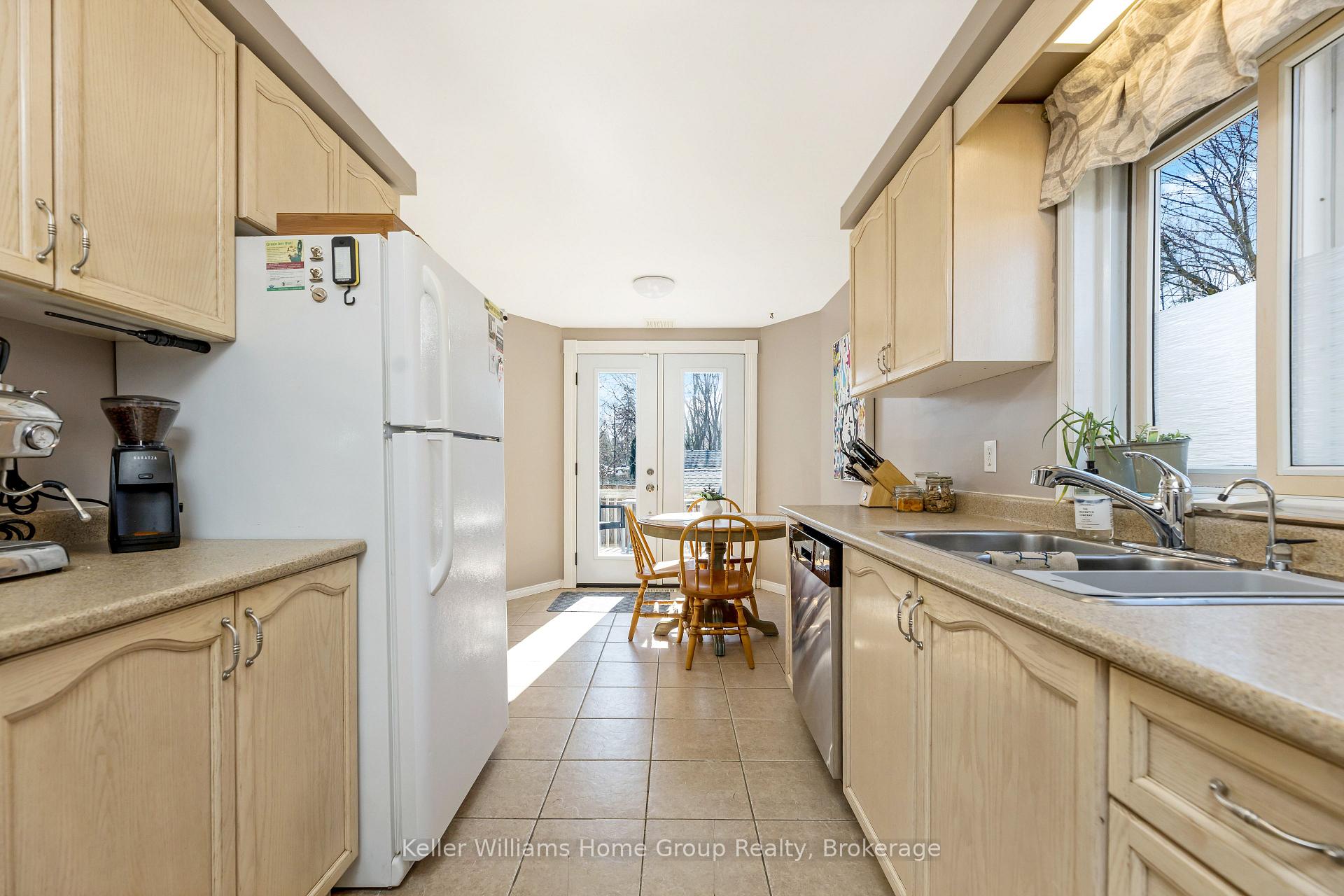 Photo 9 of 415 Downsview Place, Waterloo — HOMEH