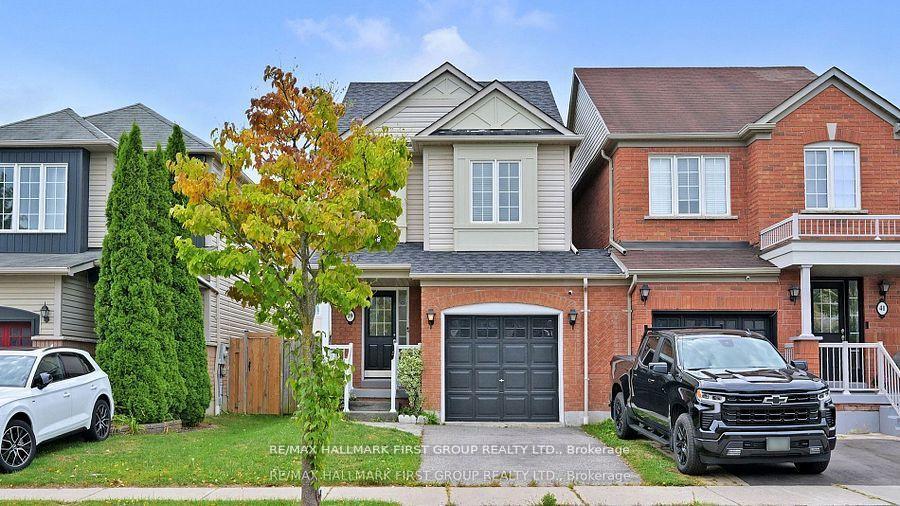 Front of 39 Robideau Place