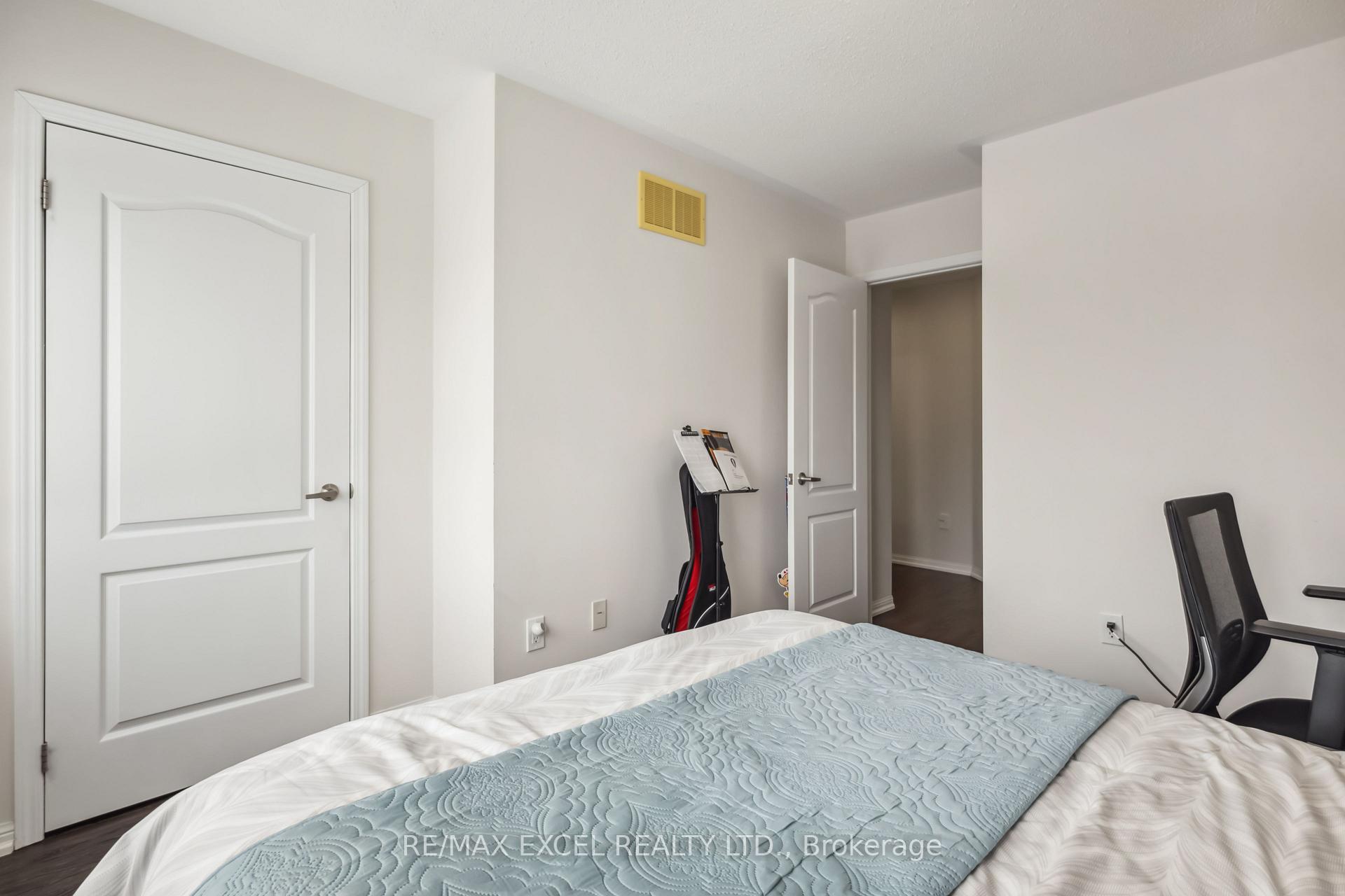 Photo 12 of 78 Terry Fox Street, Markham, Cornell — HOMEH