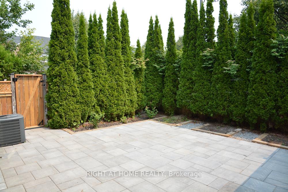 Photo 22 of 146 Baywell Crescent, Aurora, Bayview Wellington — HOMEH