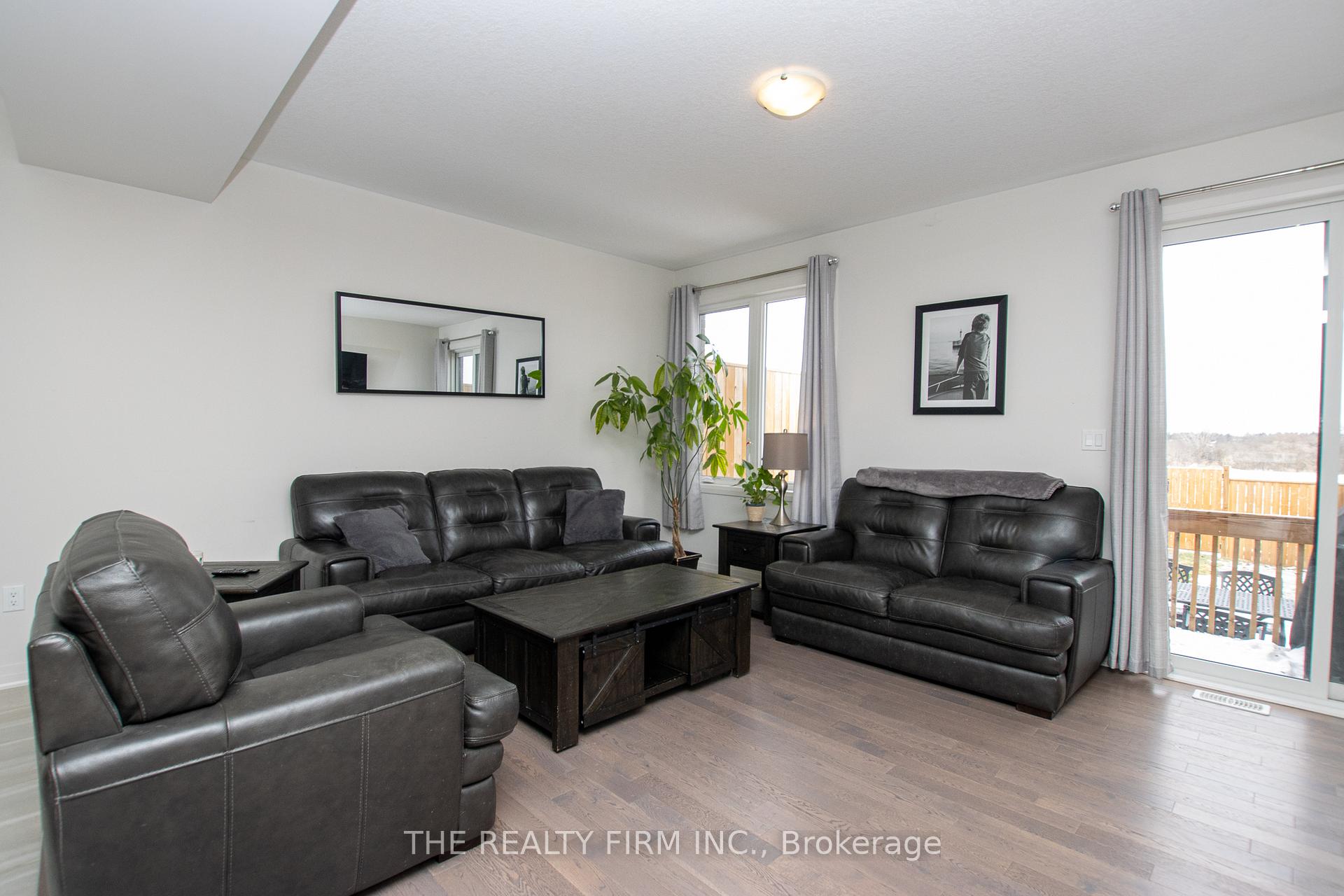 Photo 9 of 78 Middleton Street, Zorra, Thamesford — HOMEH