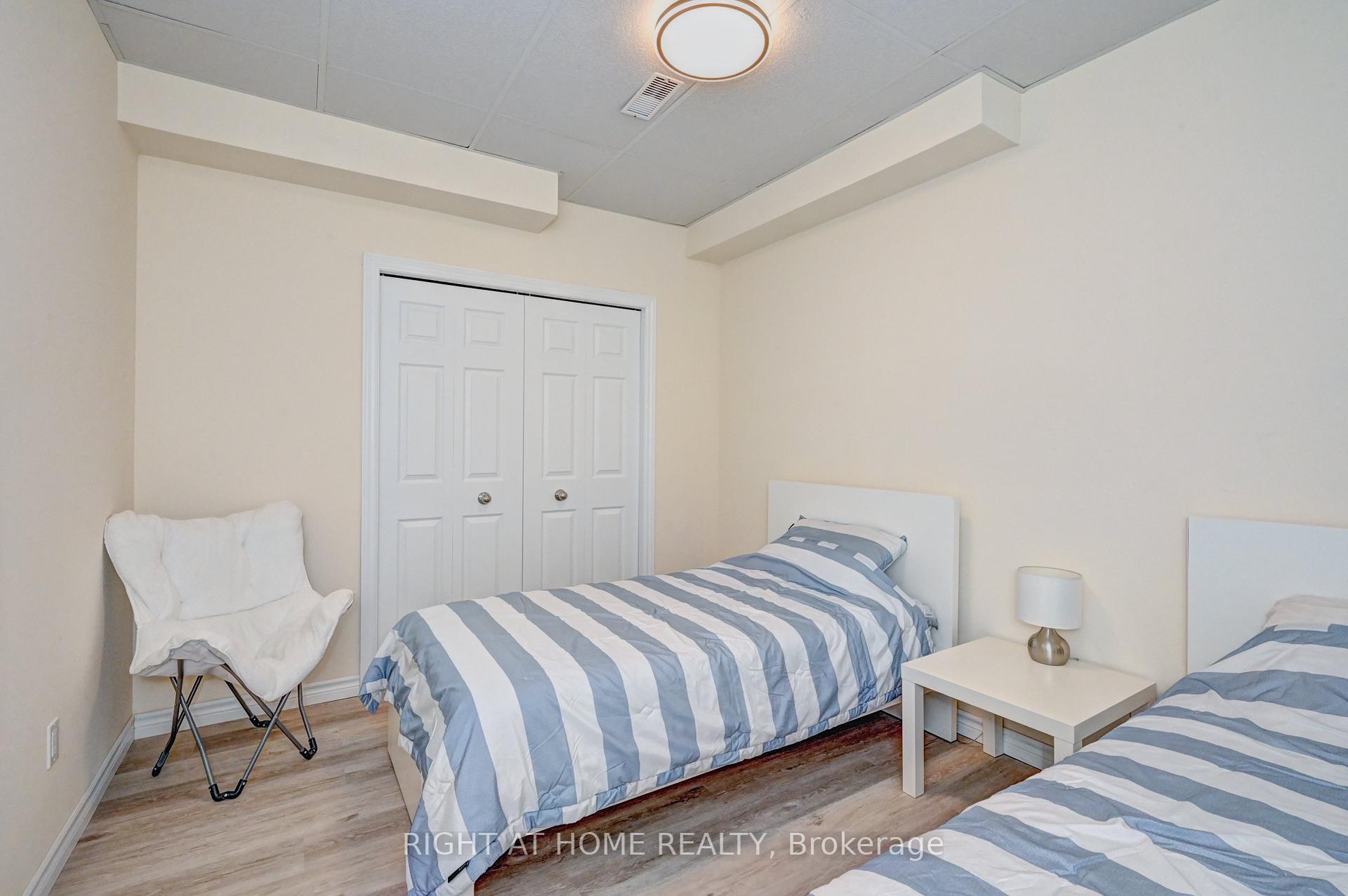 Photo 32 of 746 Chesapeake Drive, Waterloo — HOMEH