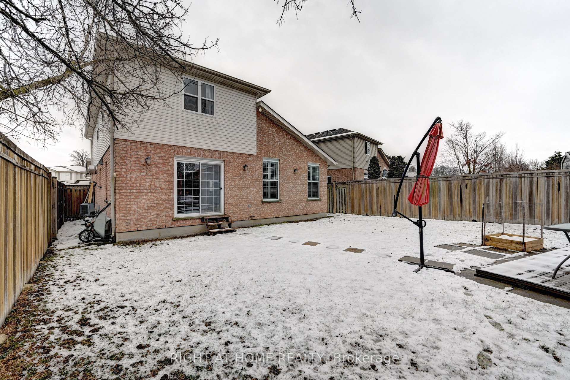 Photo 35 of 746 Chesapeake Drive, Waterloo — HOMEH