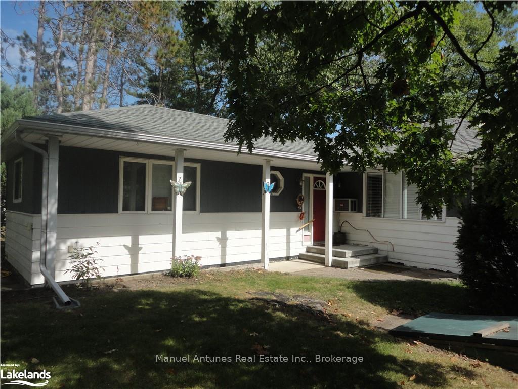 Photo 7 of 1089 Mosley Street, Wasaga Beach — HOMEH