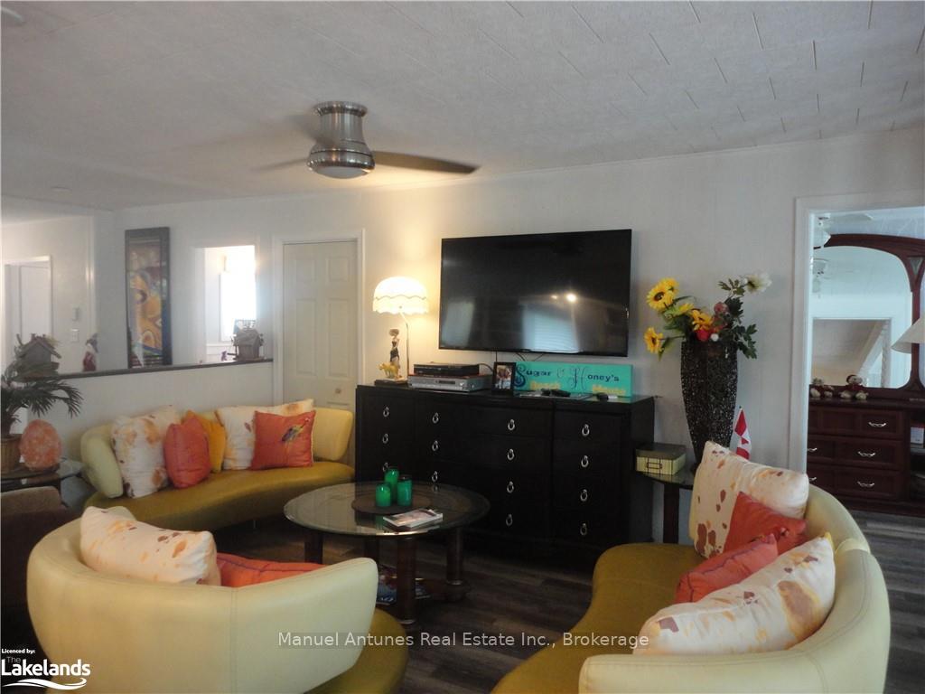 Photo 23 of 1089 Mosley Street, Wasaga Beach — HOMEH