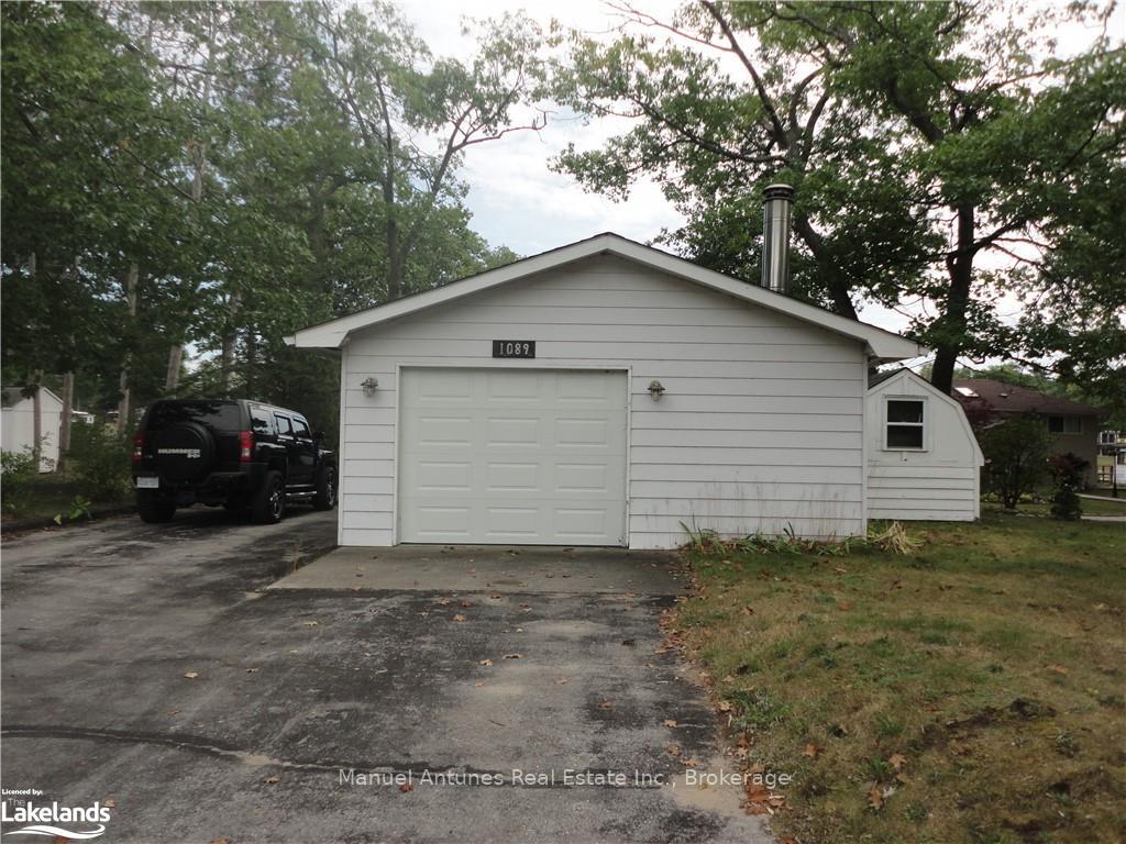 Photo 36 of 1089 Mosley Street, Wasaga Beach — HOMEH