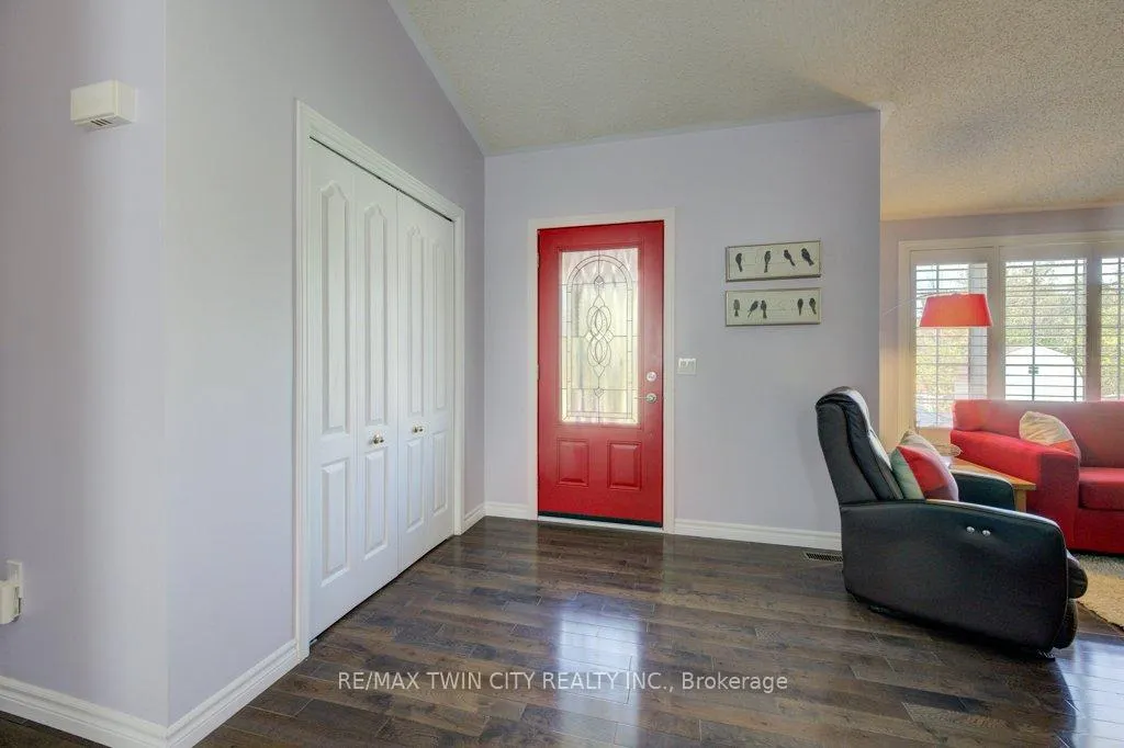 Photo 5 of 128 Wesley Crescent, Woolwich — HOMEH