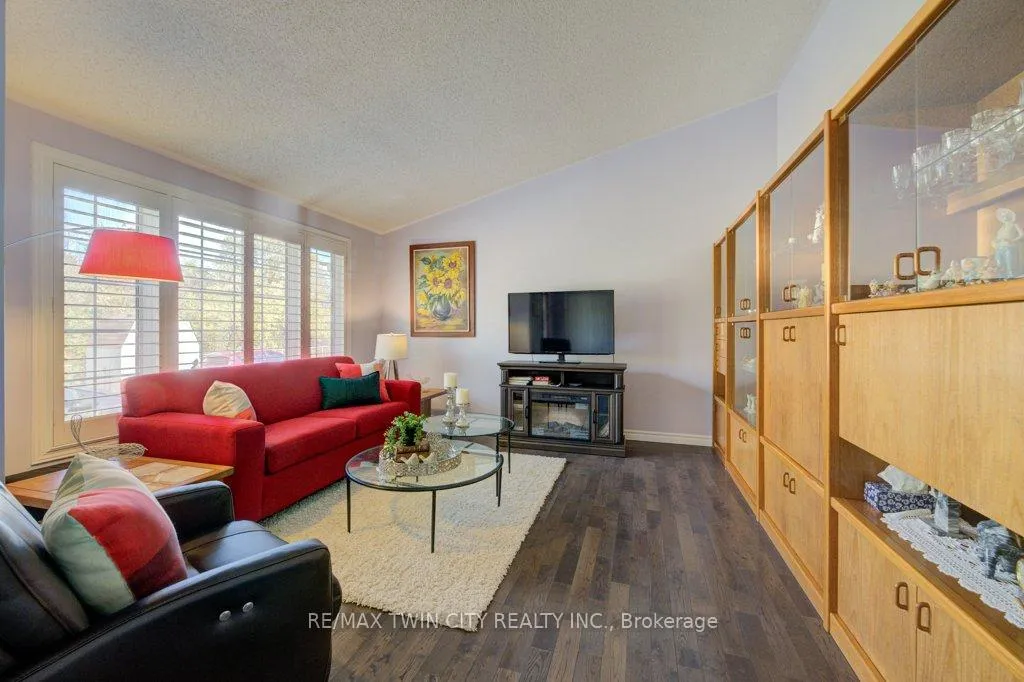 Photo 6 of 128 Wesley Crescent, Woolwich — HOMEH