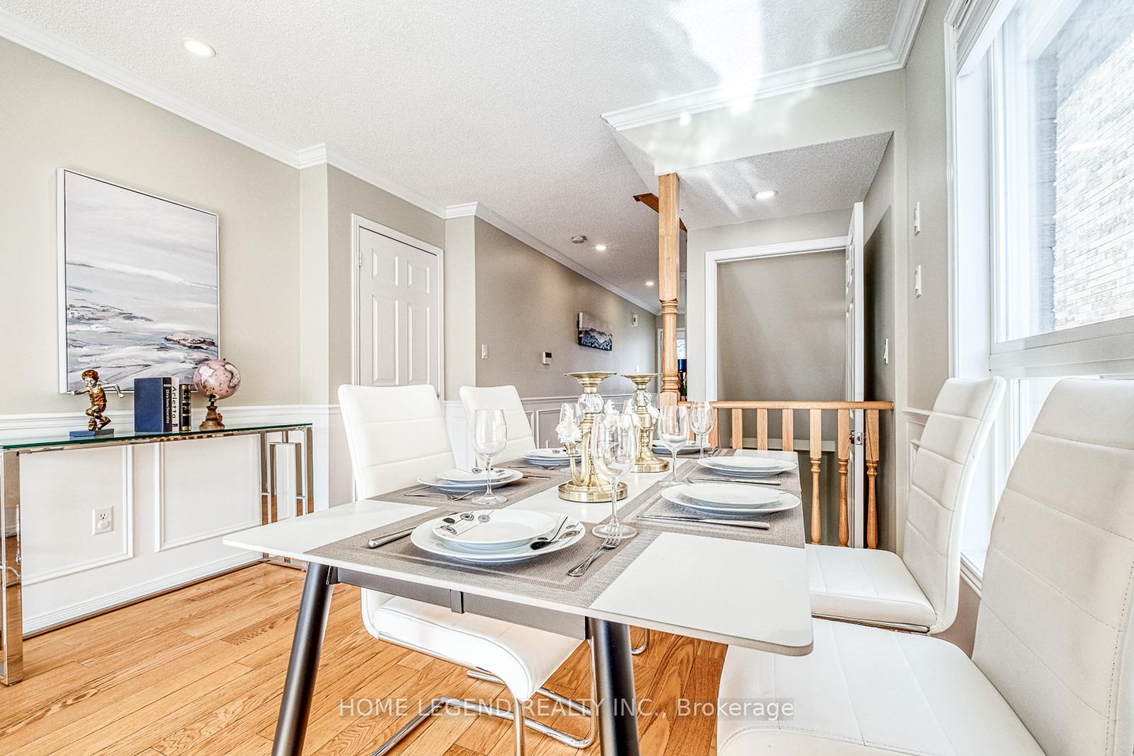 Photo 6 of 49 Warren Bradley Street, Markham, Berczy — HOMEH