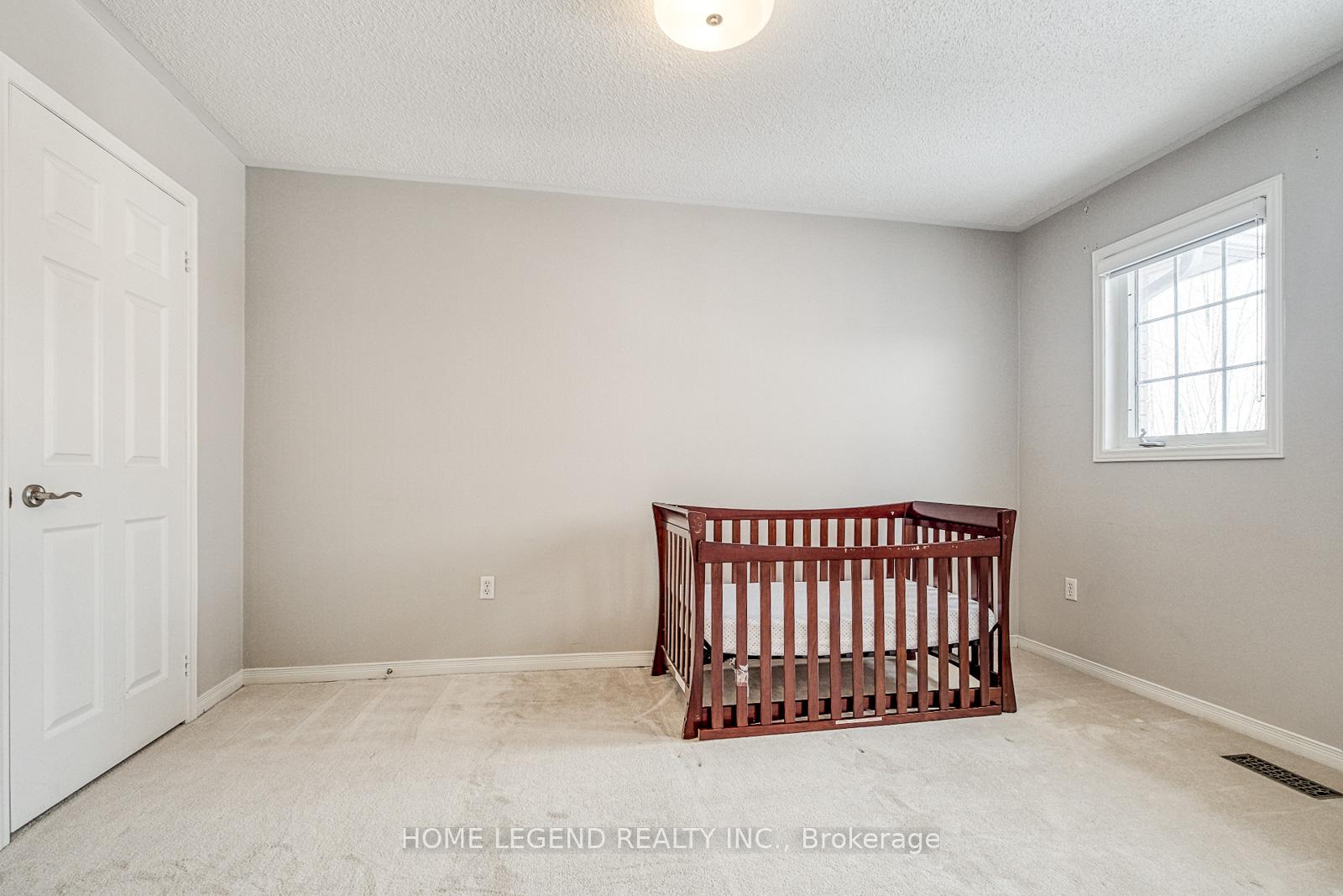 Photo 24 of 49 Warren Bradley Street, Markham, Berczy — HOMEH