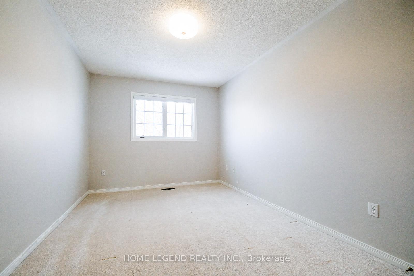 Photo 25 of 49 Warren Bradley Street, Markham, Berczy — HOMEH