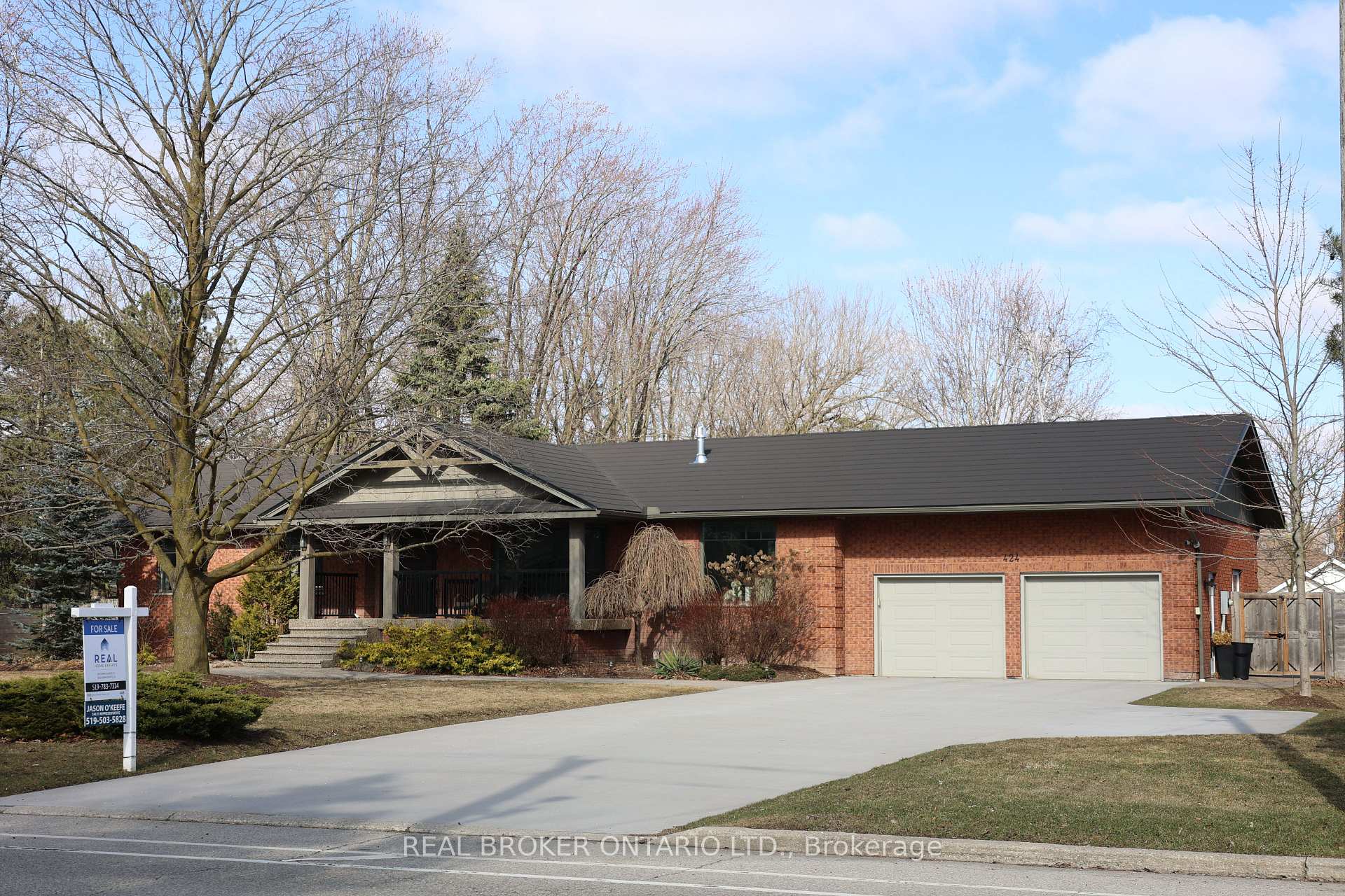 Photo 3 of 424 Lexington Road, Waterloo — HOMEH