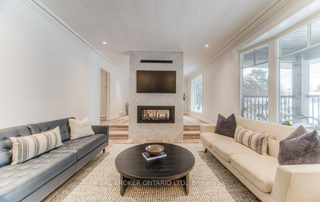 Photo 23 of 424 Lexington Road, Waterloo — HOMEH