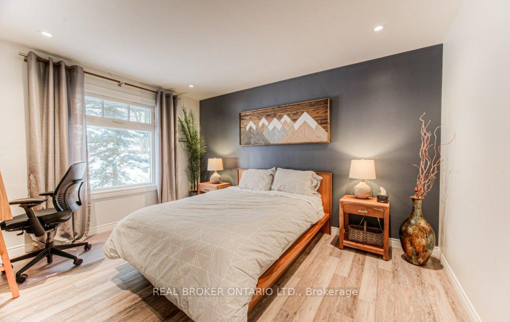 Photo 29 of 424 Lexington Road, Waterloo — HOMEH