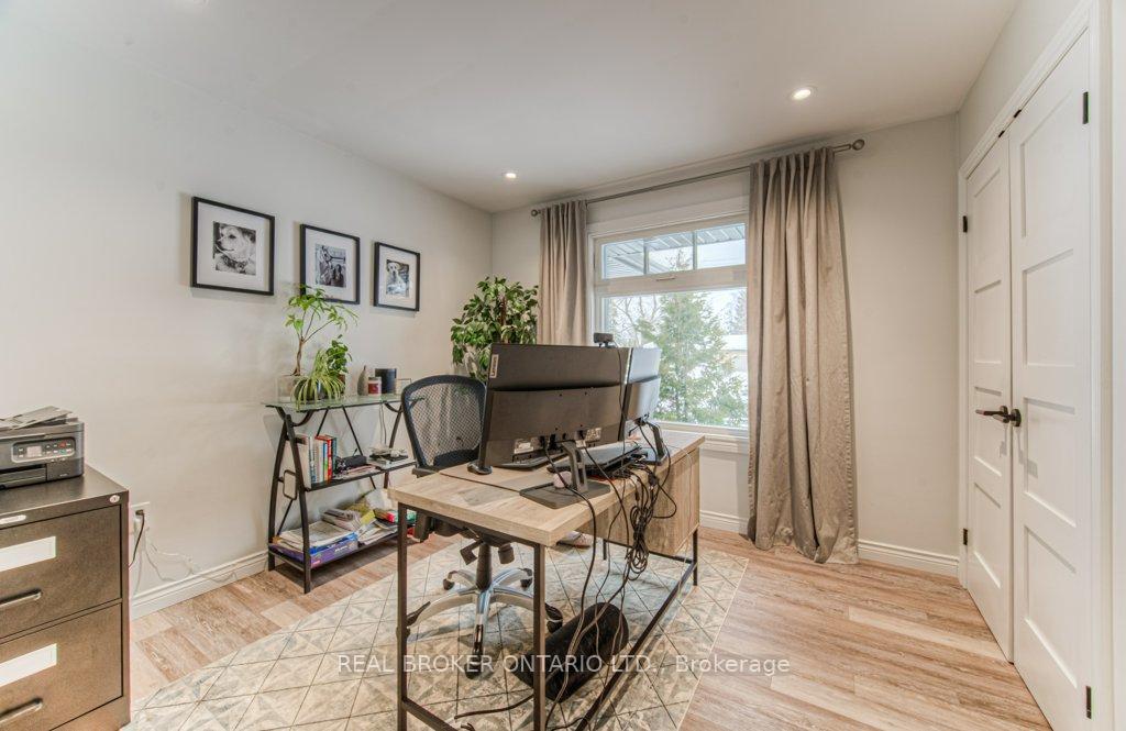 Photo 31 of 424 Lexington Road, Waterloo — HOMEH