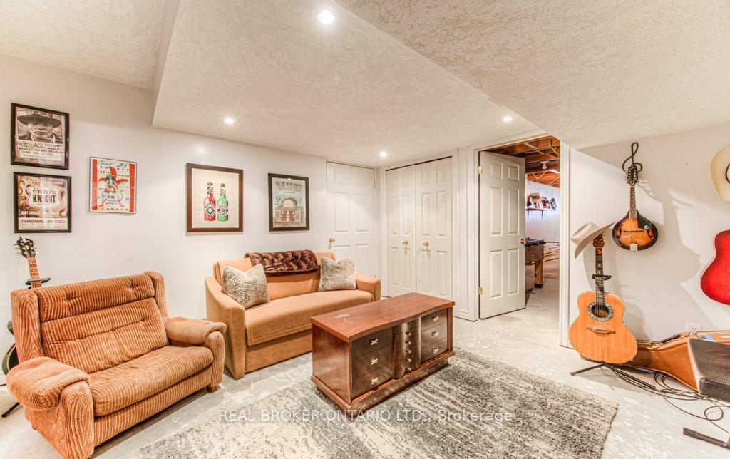 Photo 36 of 424 Lexington Road, Waterloo — HOMEH