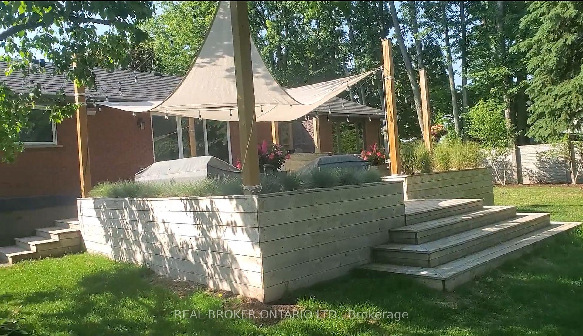 Photo 44 of 424 Lexington Road, Waterloo — HOMEH