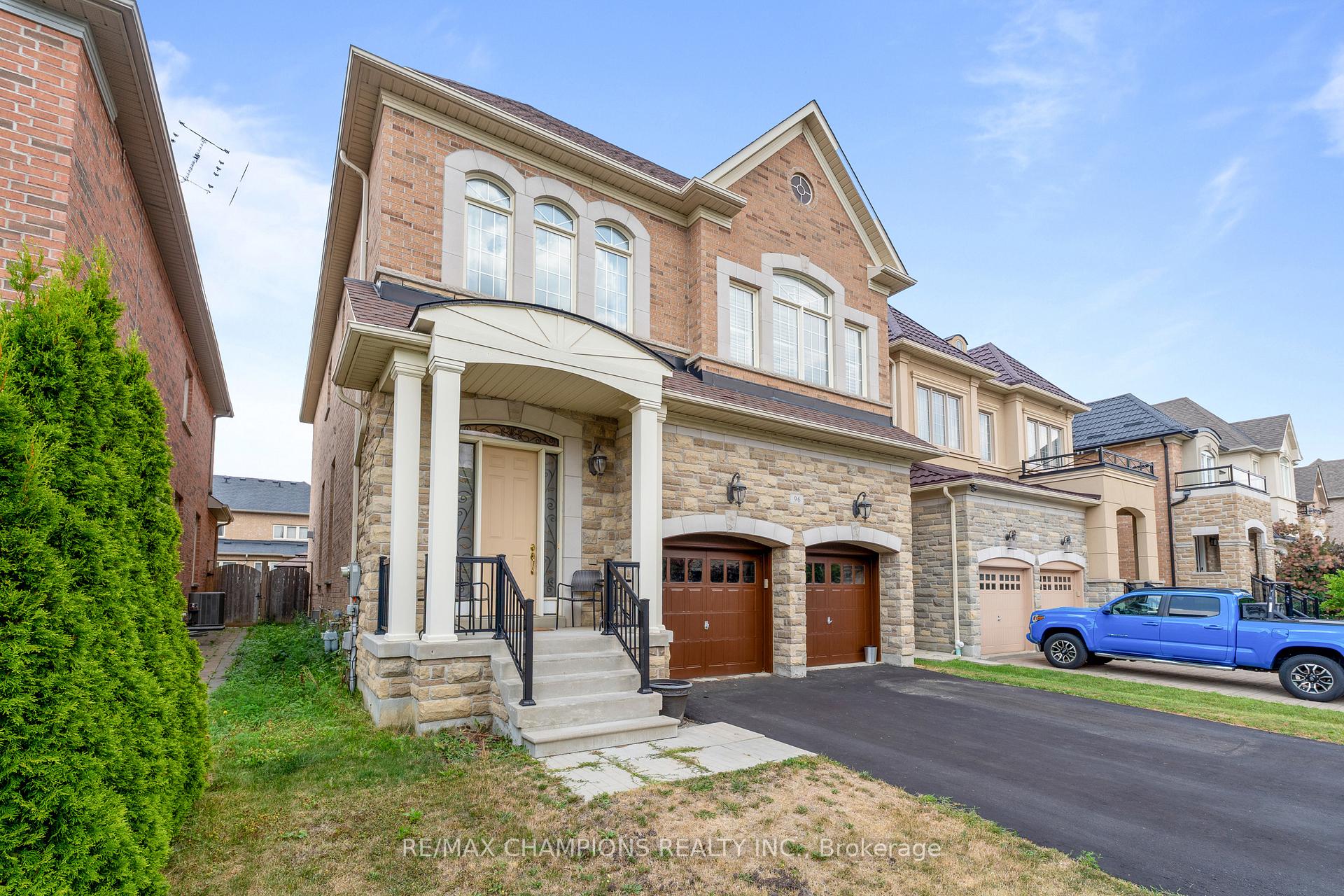 Photo 2 of 96 Wardlaw Place, Vaughan, Vellore Village — HOMEH
