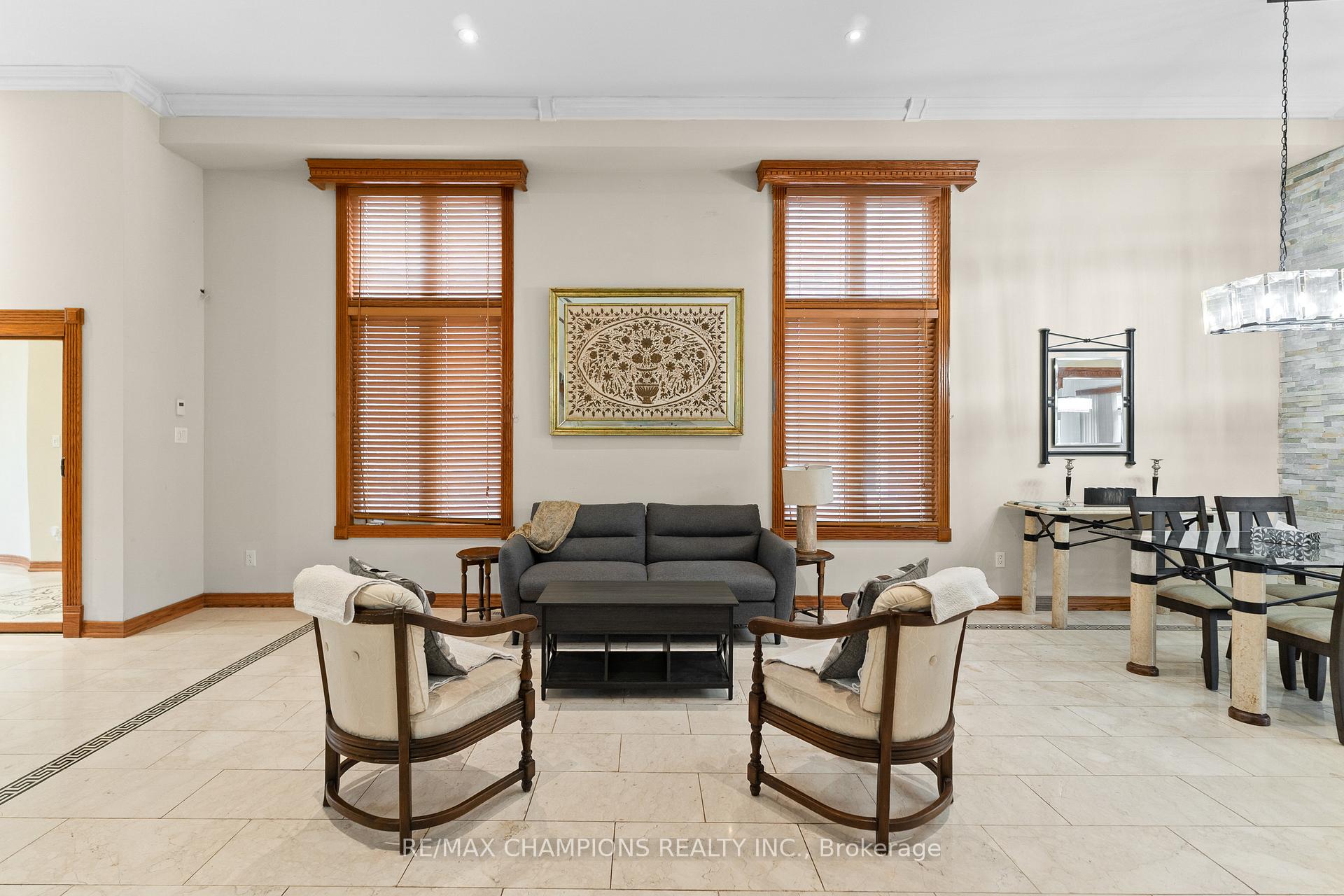 Photo 5 of 96 Wardlaw Place, Vaughan, Vellore Village — HOMEH