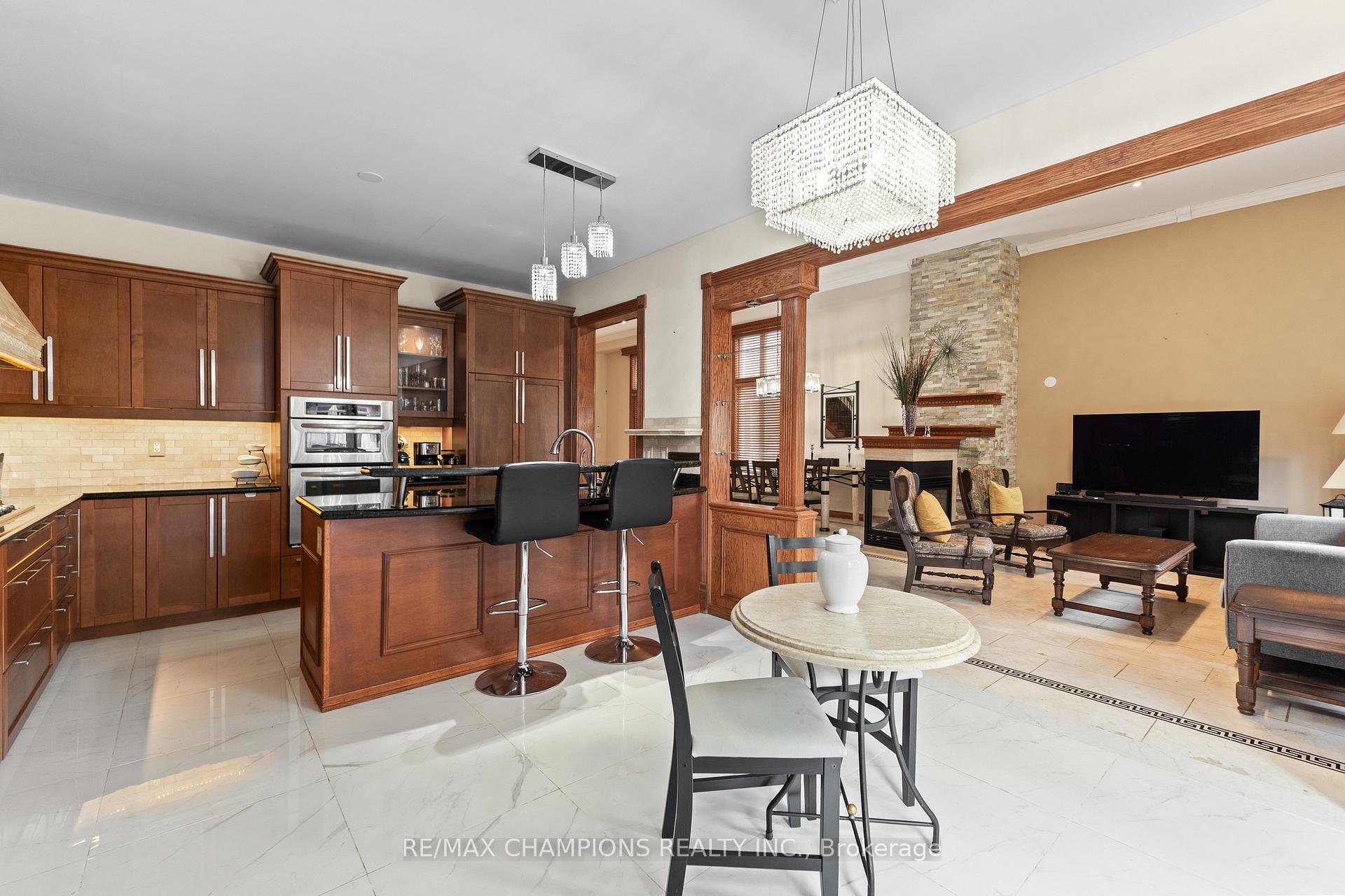 Photo 12 of 96 Wardlaw Place, Vaughan, Vellore Village — HOMEH