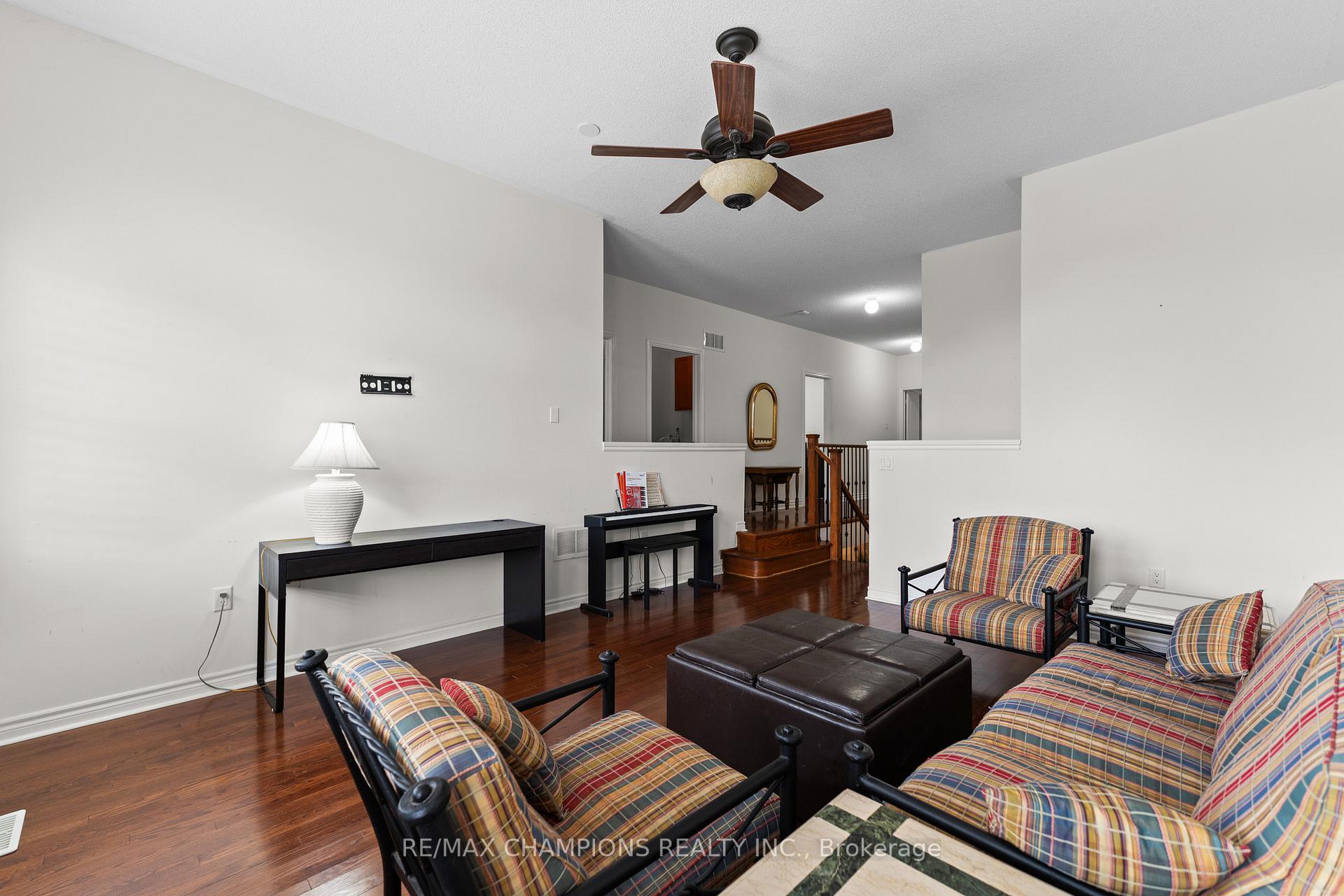 Photo 25 of 96 Wardlaw Place, Vaughan, Vellore Village — HOMEH