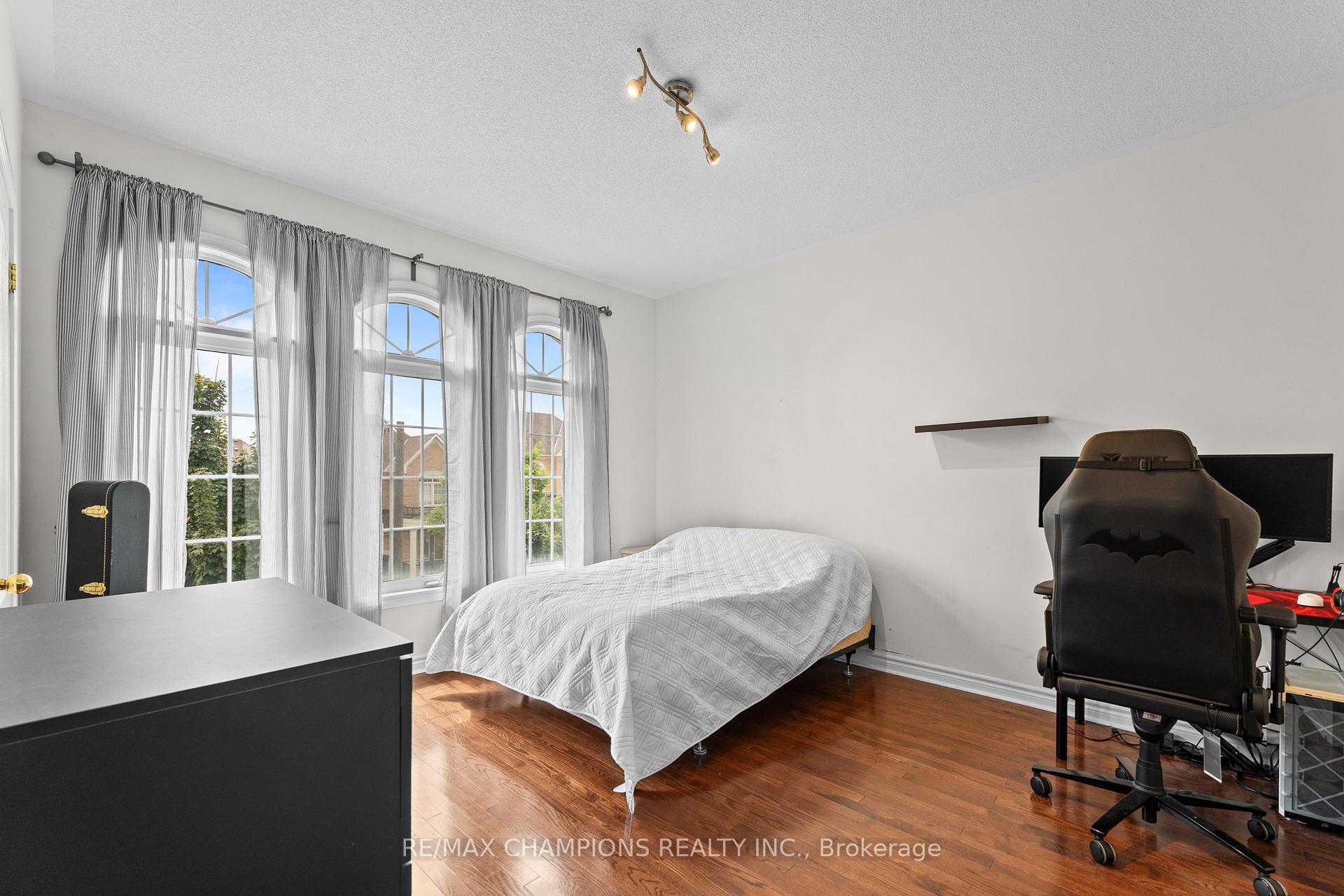 Photo 36 of 96 Wardlaw Place, Vaughan, Vellore Village — HOMEH