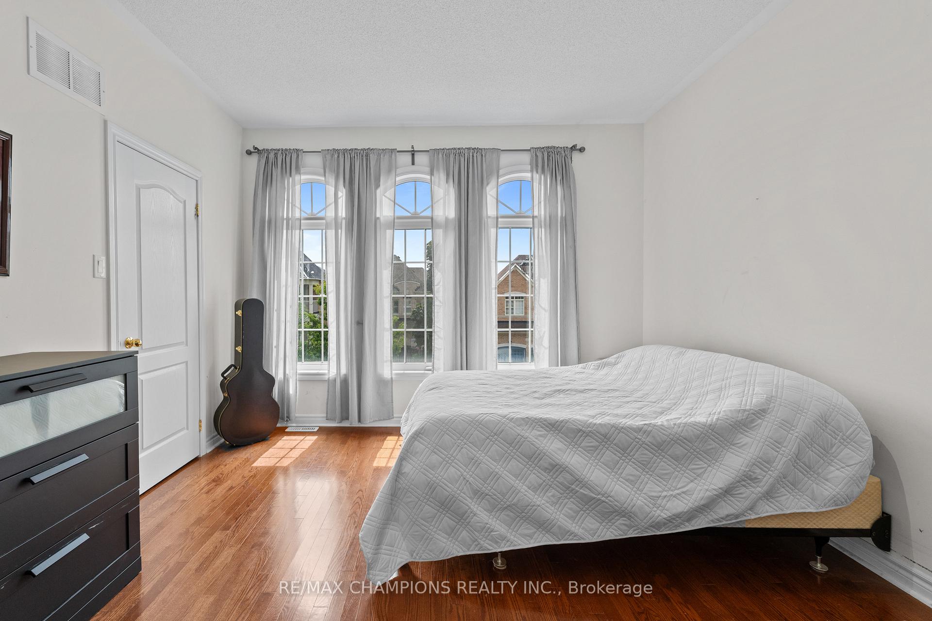 Photo 37 of 96 Wardlaw Place, Vaughan, Vellore Village — HOMEH