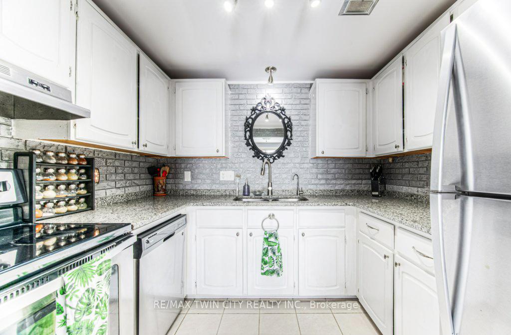 Photo 8 of 460 Drummerhill Crescent, Waterloo, Westvale — HOMEH