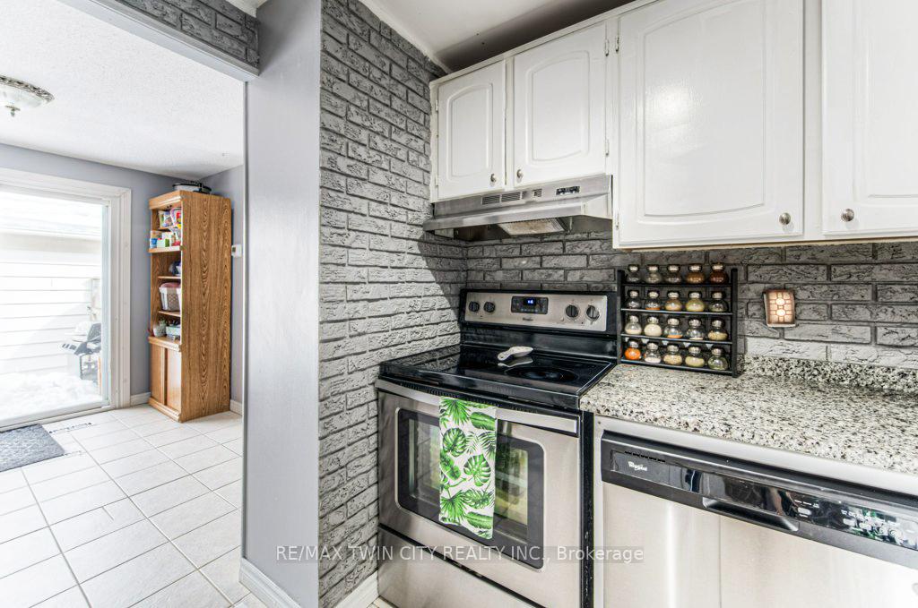 Photo 9 of 460 Drummerhill Crescent, Waterloo, Westvale — HOMEH