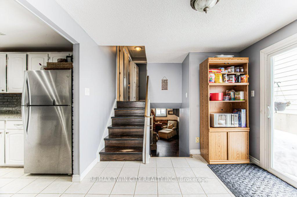 Photo 18 of 460 Drummerhill Crescent, Waterloo, Westvale — HOMEH