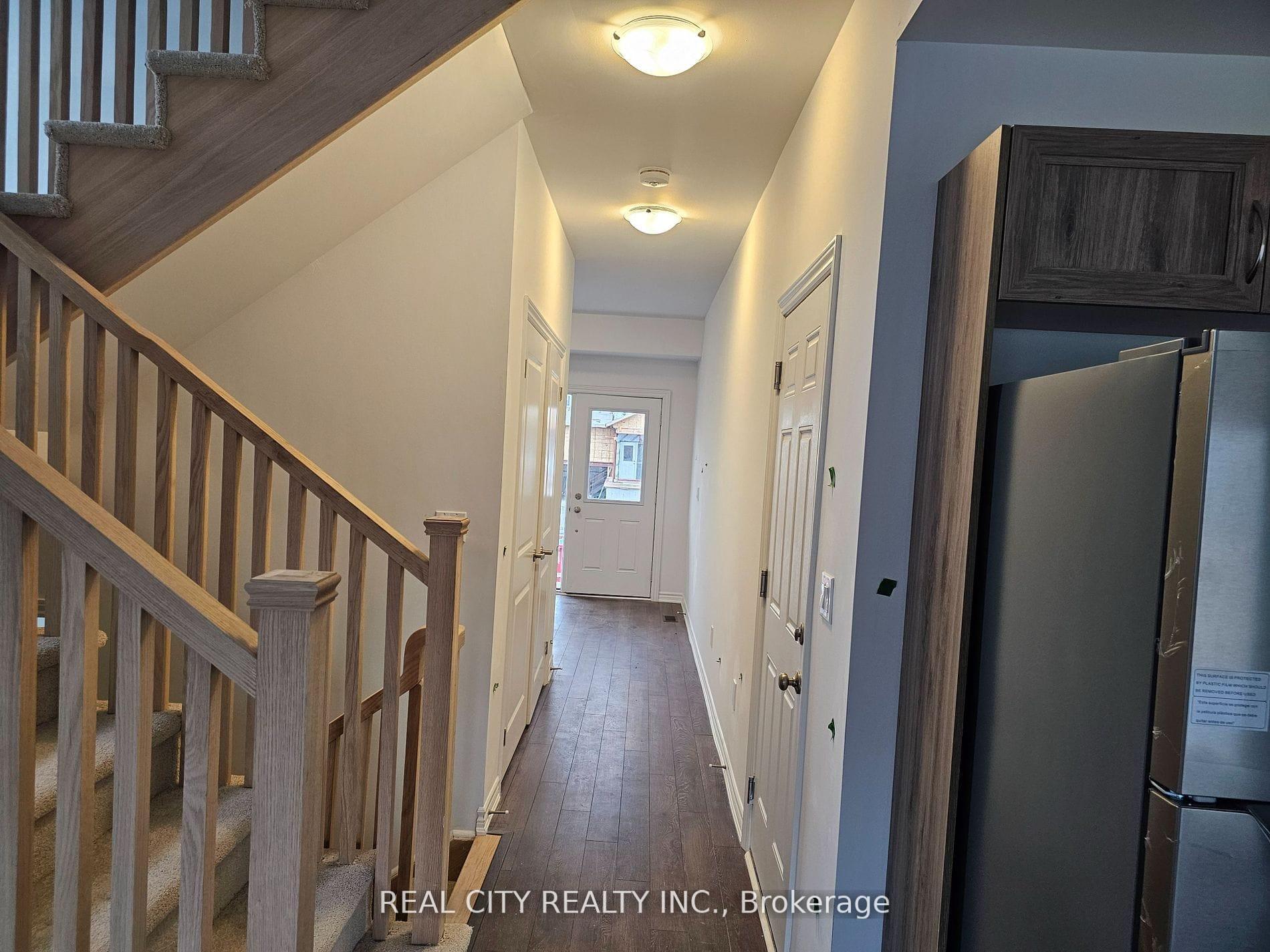 Photo 4 of 8 Bradden Crescent, Belleville, Belleville Ward — HOMEH