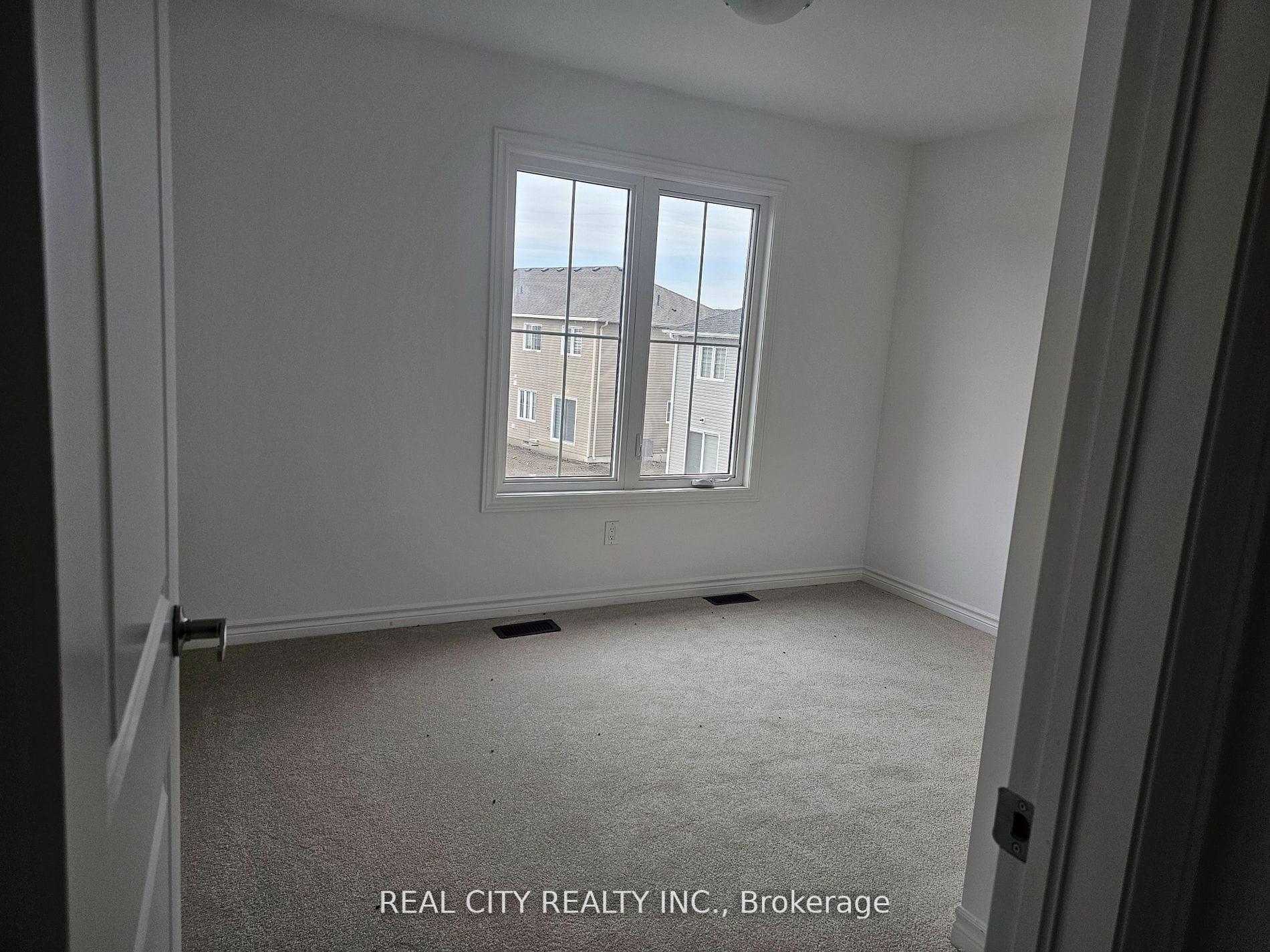 Photo 15 of 8 Bradden Crescent, Belleville, Belleville Ward — HOMEH