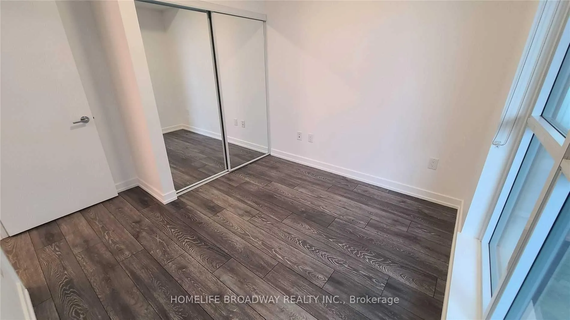 Photo 8 of Unit 801E, 34 Tubman Ave, Toronto, Regent Park — HOMEH