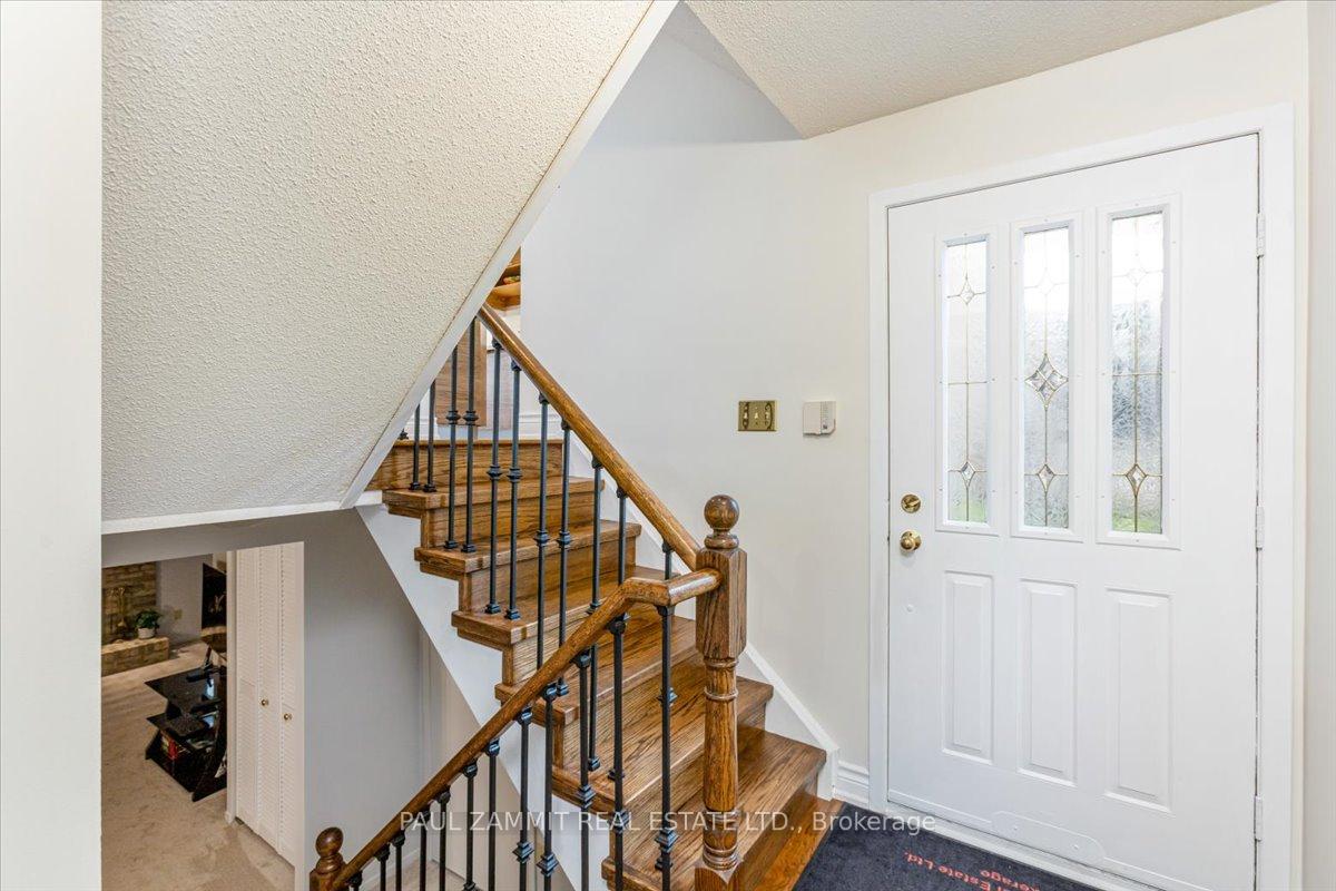 Photo 11 of 30 Baywood Court, Markham, Royal Orchard — HOMEH
